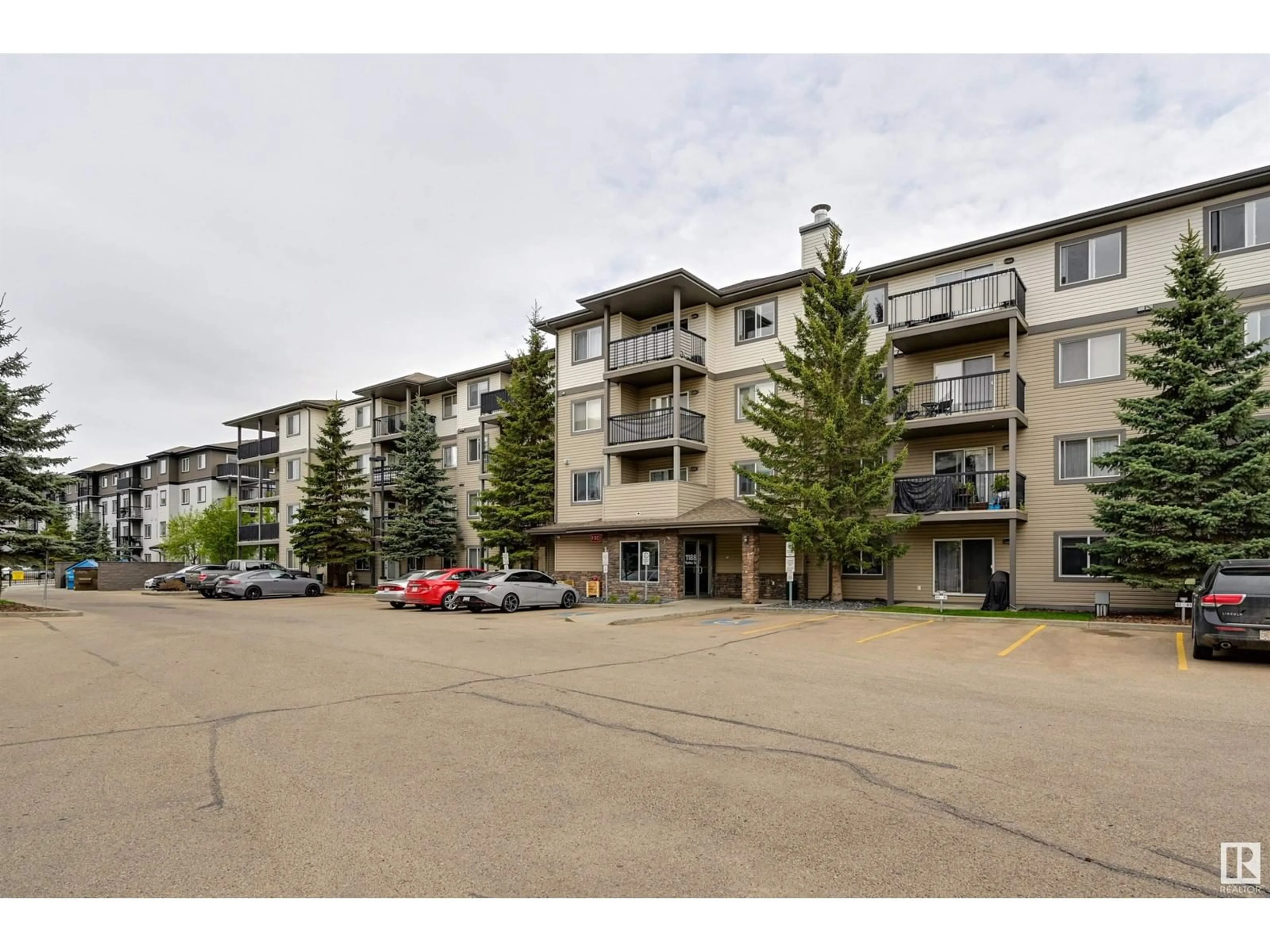 Unknown for 1188 - 110 HYNDMAN RD, Edmonton Alberta T5A0E9