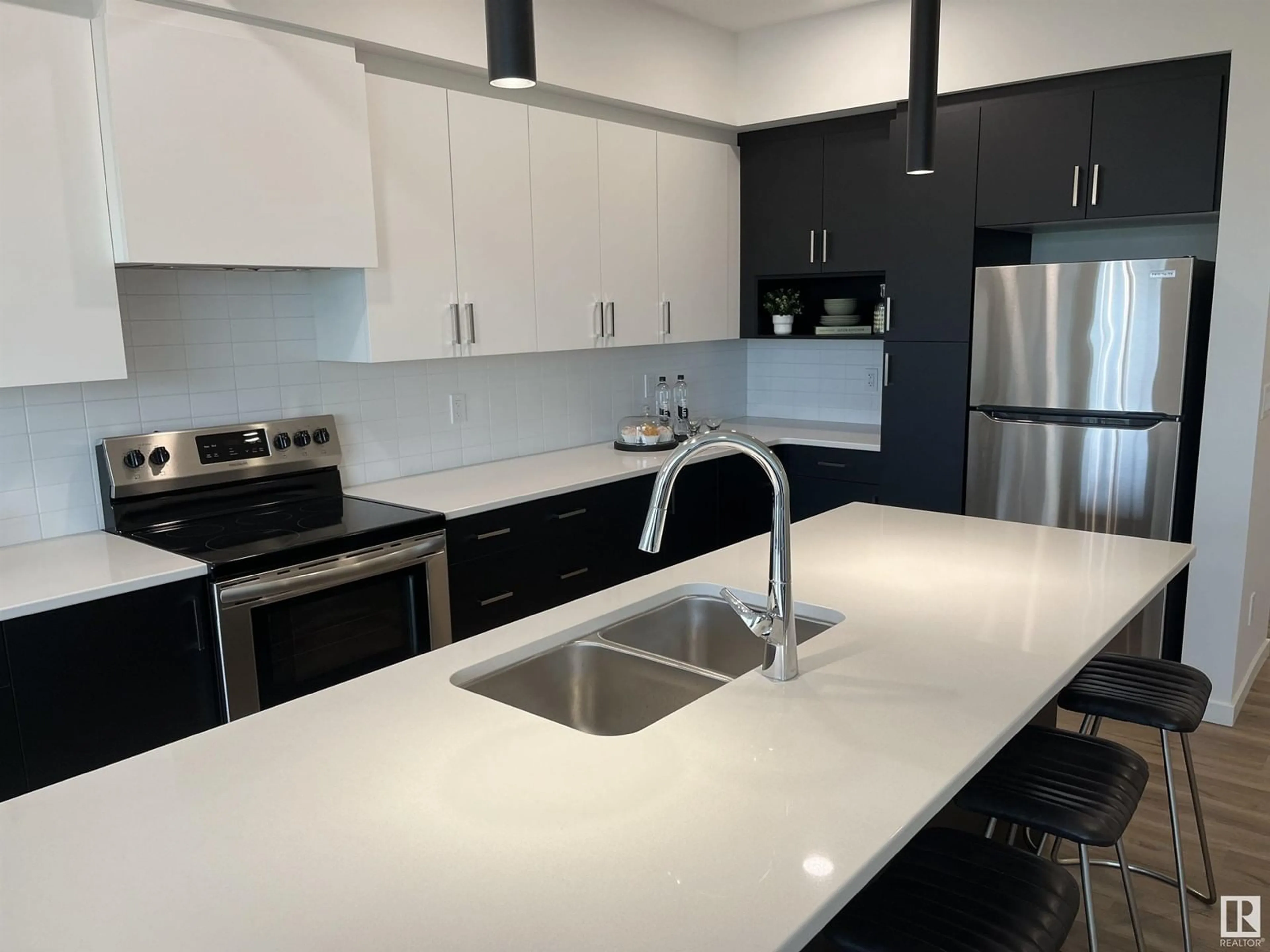 Open concept kitchen, unknown for 175 EDISON DR, St. Albert Alberta T8N4J6