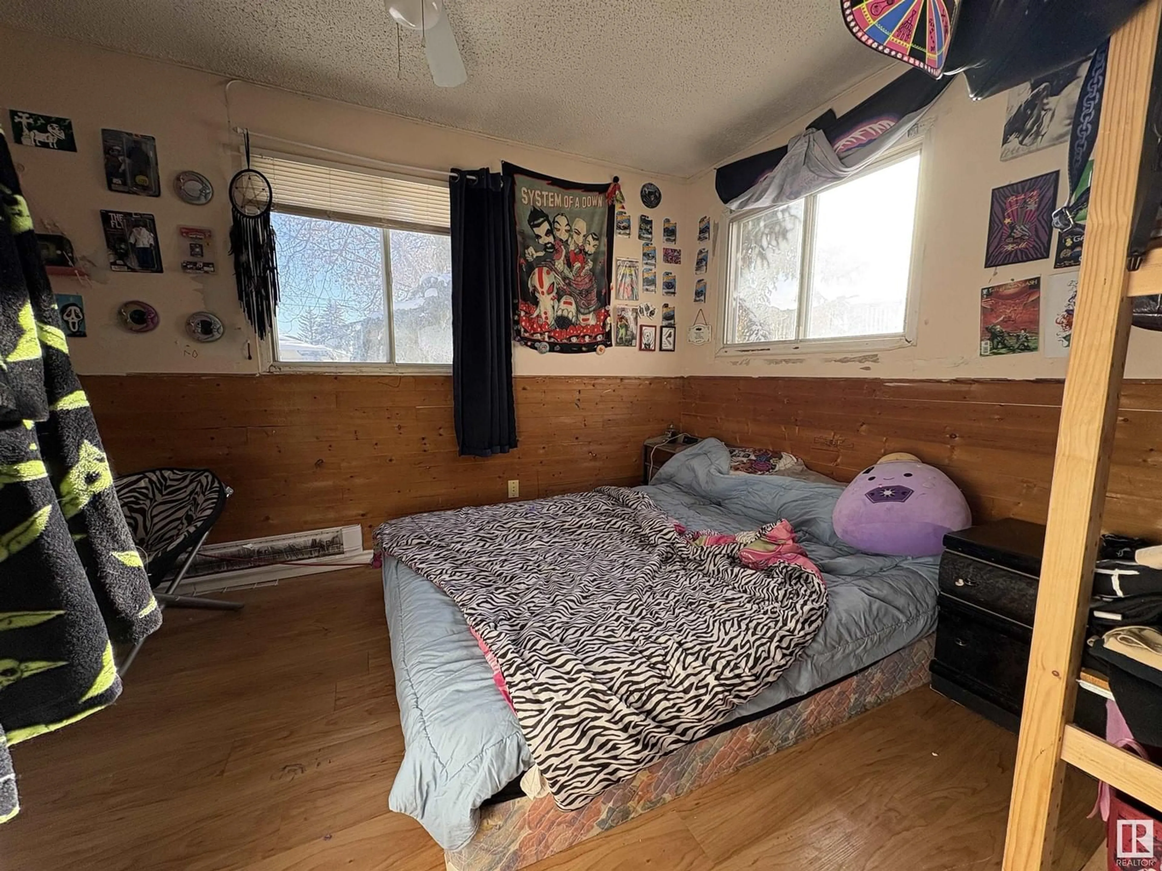 A pic of a room for NW - 9907 161 ST, Edmonton Alberta T5P3H6