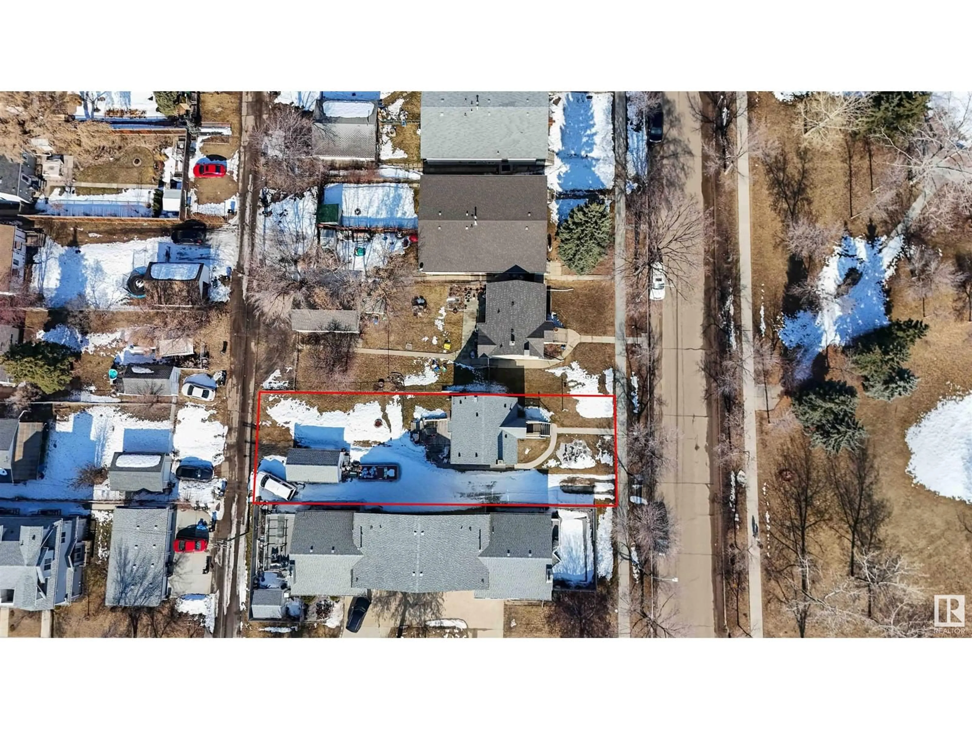 A pic from outside/outdoor area/front of a property/back of a property/a pic from drone, street for 12108 105 ST NW, Edmonton Alberta T5G2N7