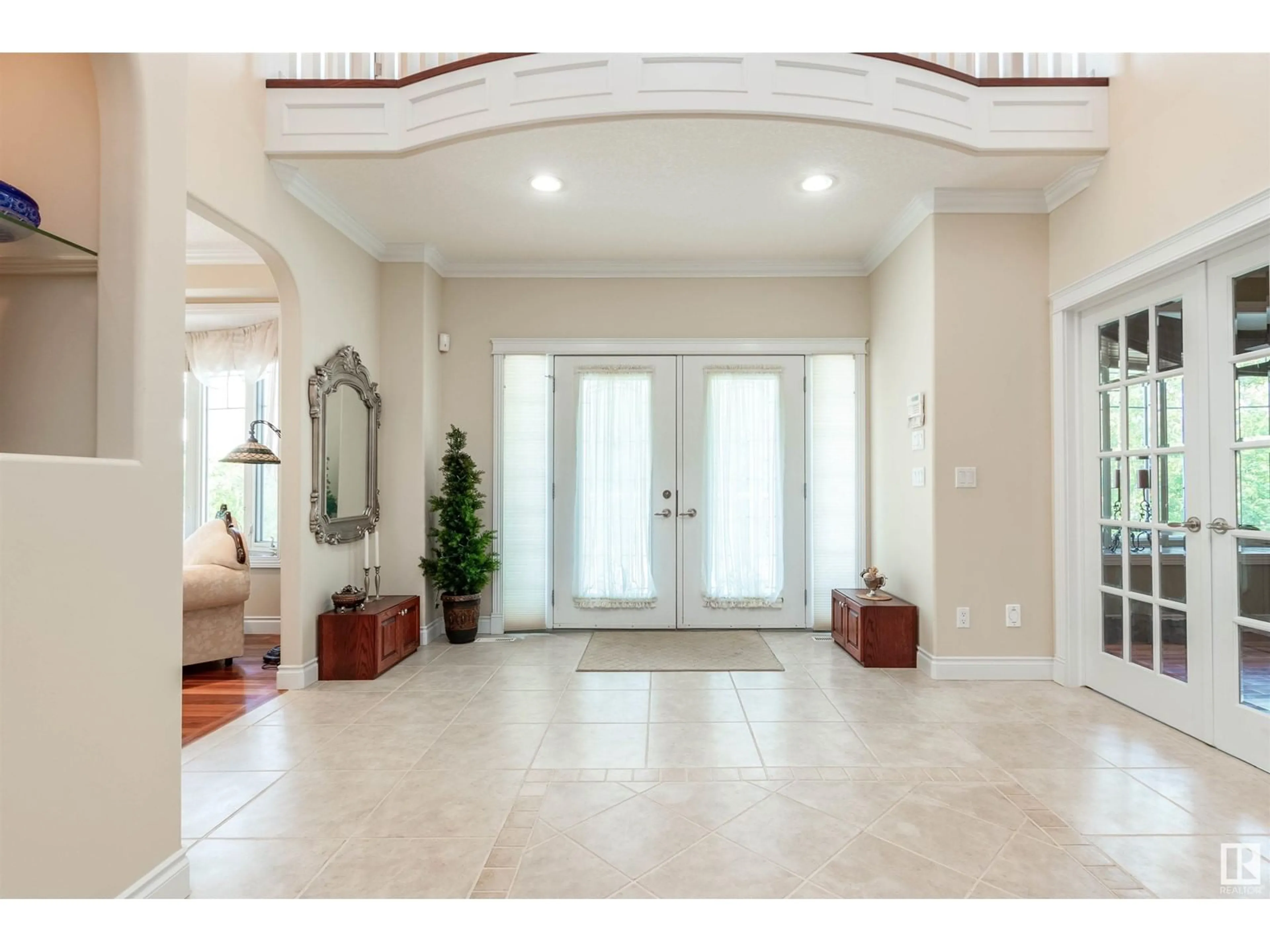 Indoor entryway for 338 - 52147 RGE RD 231, Rural Strathcona County Alberta T8B1A4