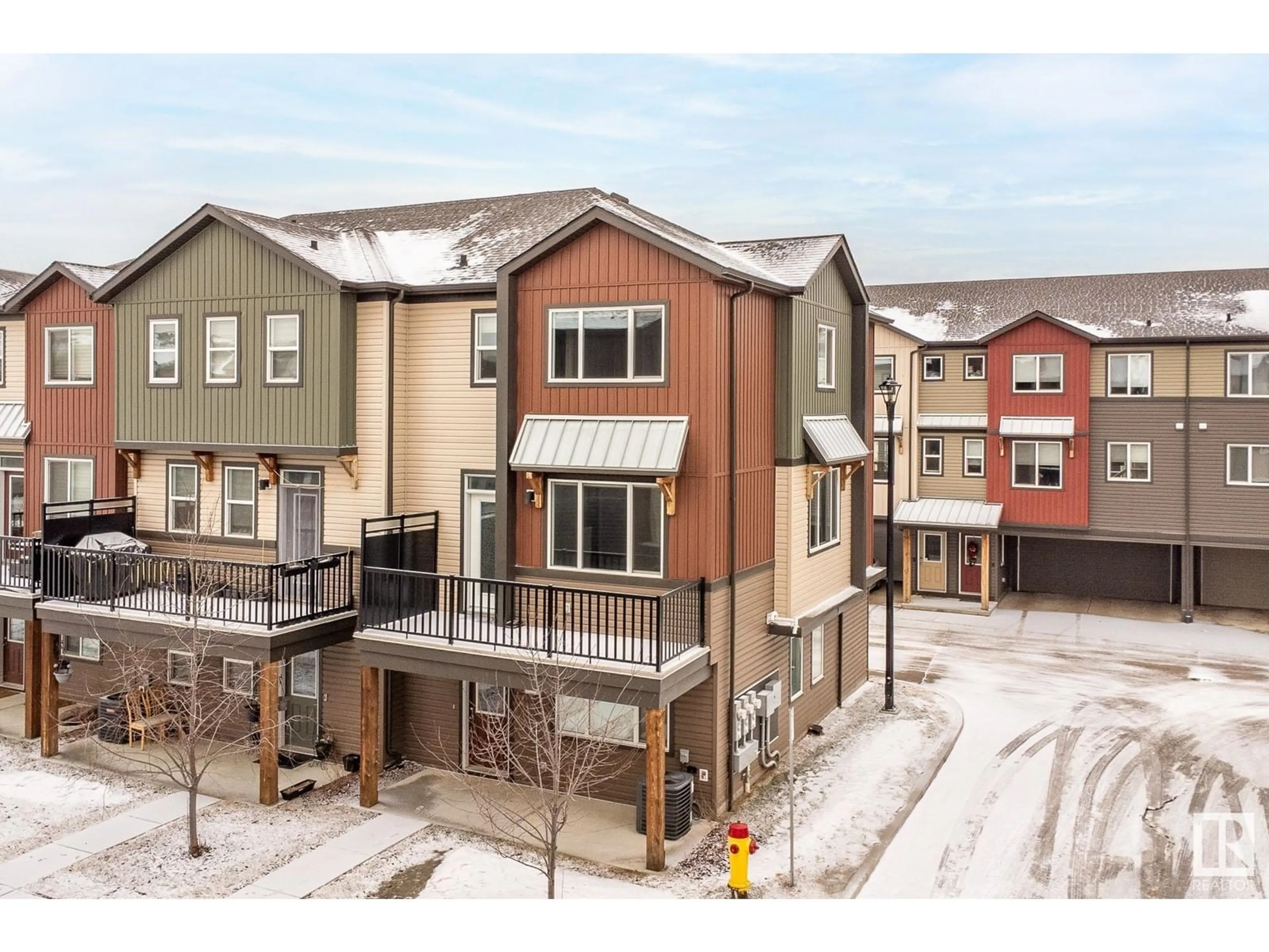 A pic from outside/outdoor area/front of a property/back of a property/a pic from drone, street for #38 16903 68 ST NW, Edmonton Alberta T5Z0R1