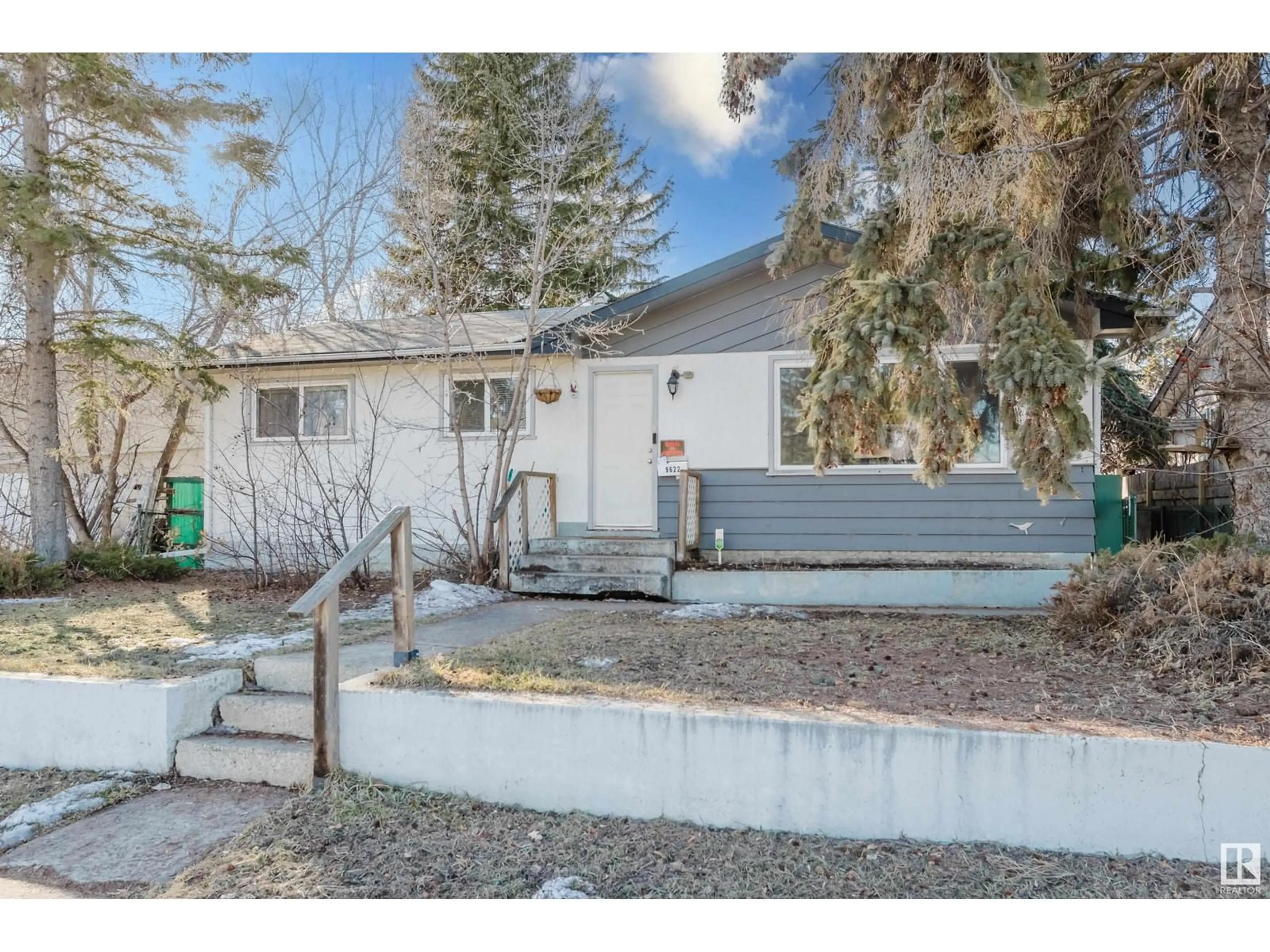 Unknown for NW - 9622 157 ST, Edmonton Alberta T5P2T2