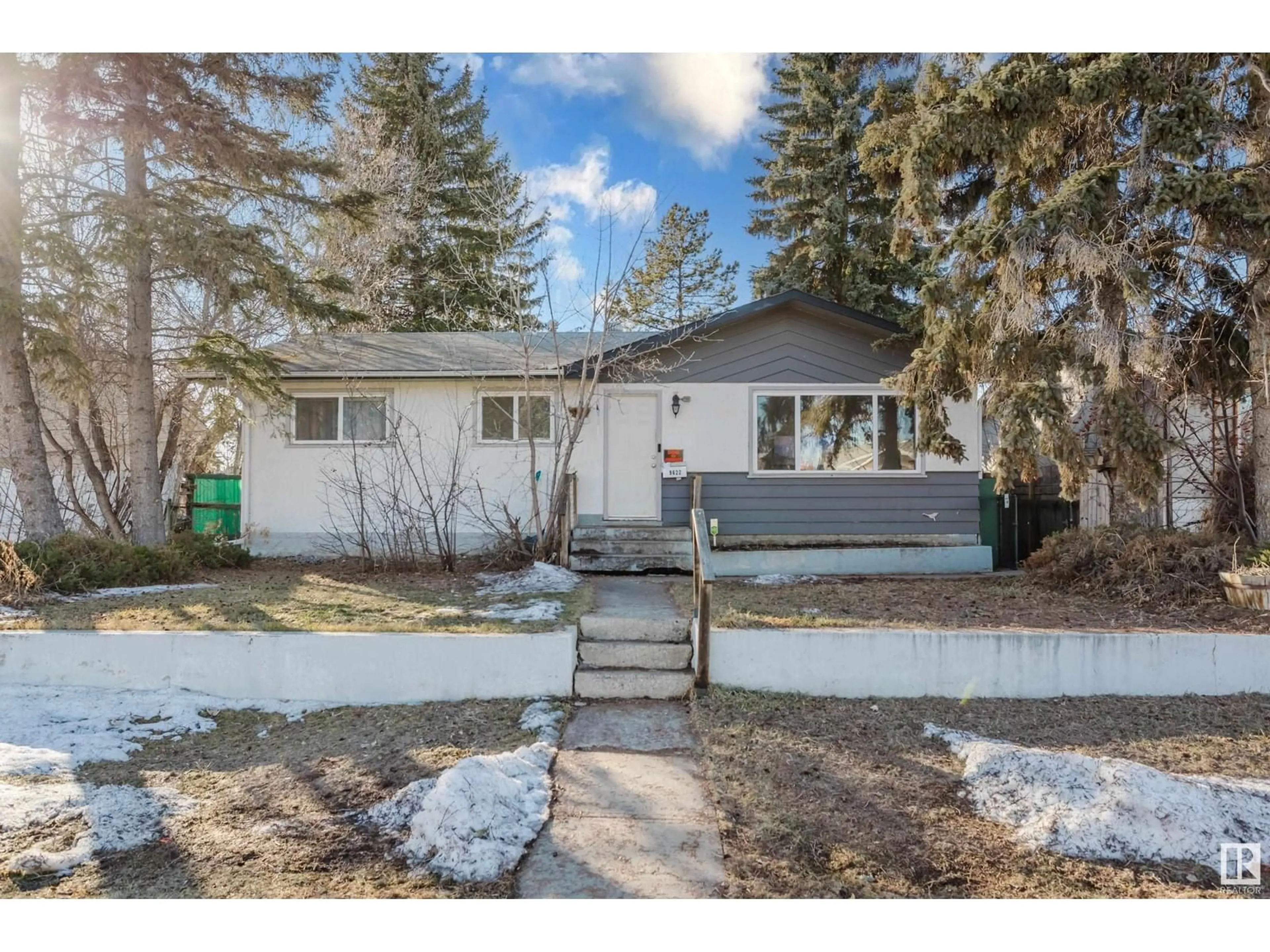 Unknown for NW - 9622 157 ST, Edmonton Alberta T5P2T2