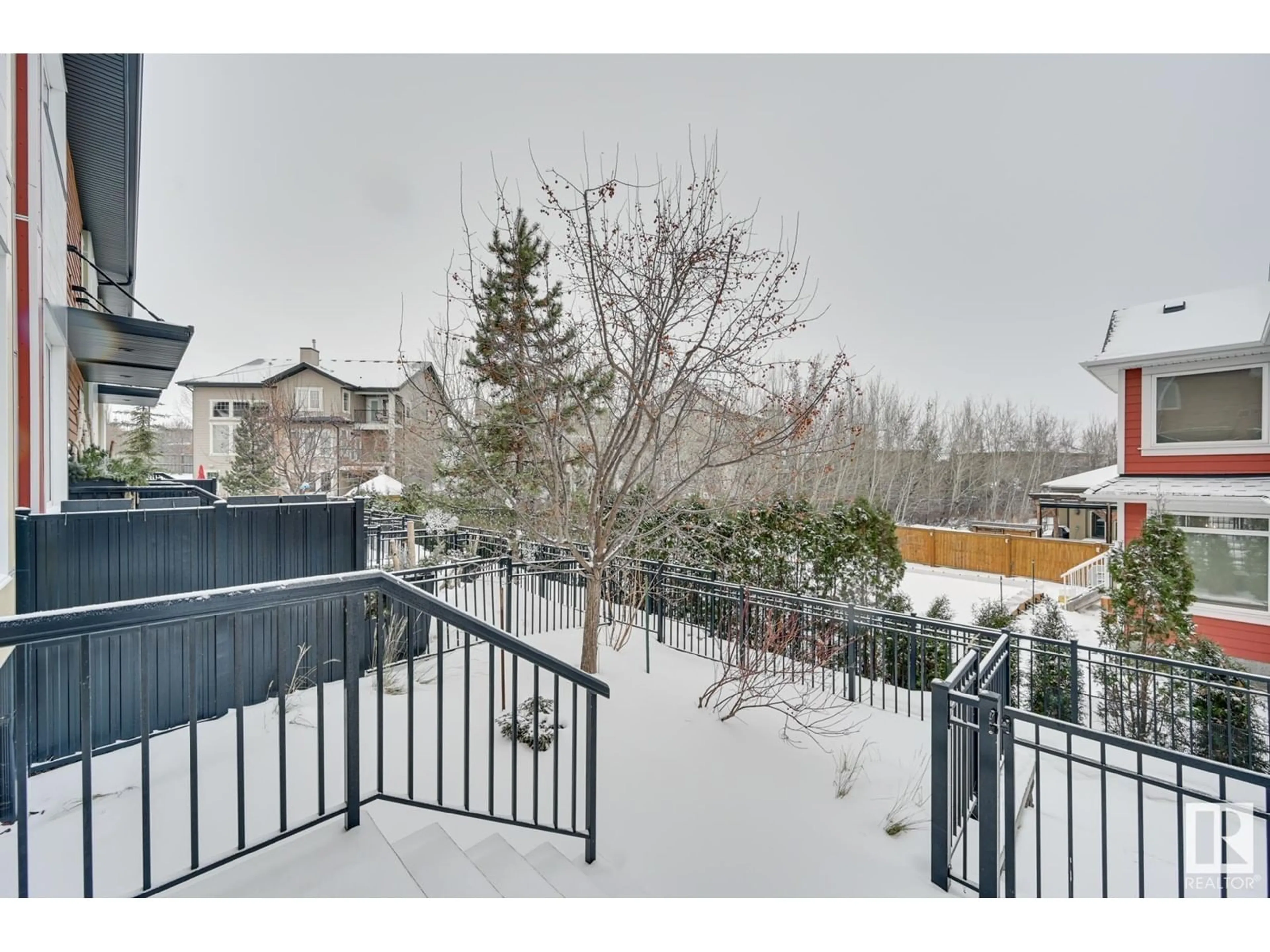 Unknown for NW - 7506 MAY CM, Edmonton Alberta T6R0G9