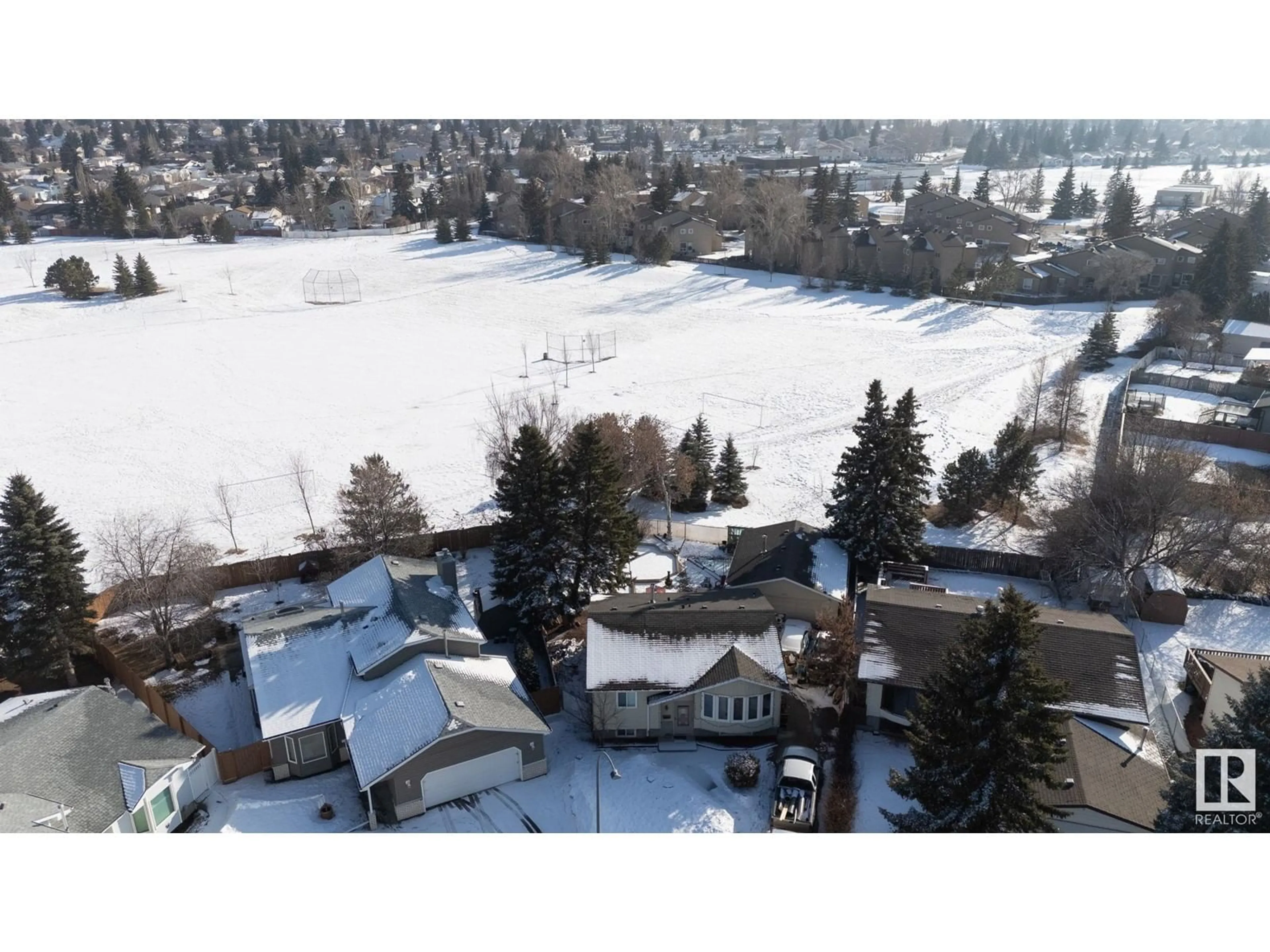 A pic from outside/outdoor area/front of a property/back of a property/a pic from drone, mountain view for NW - 1851 40 ST, Edmonton Alberta T6L3H3