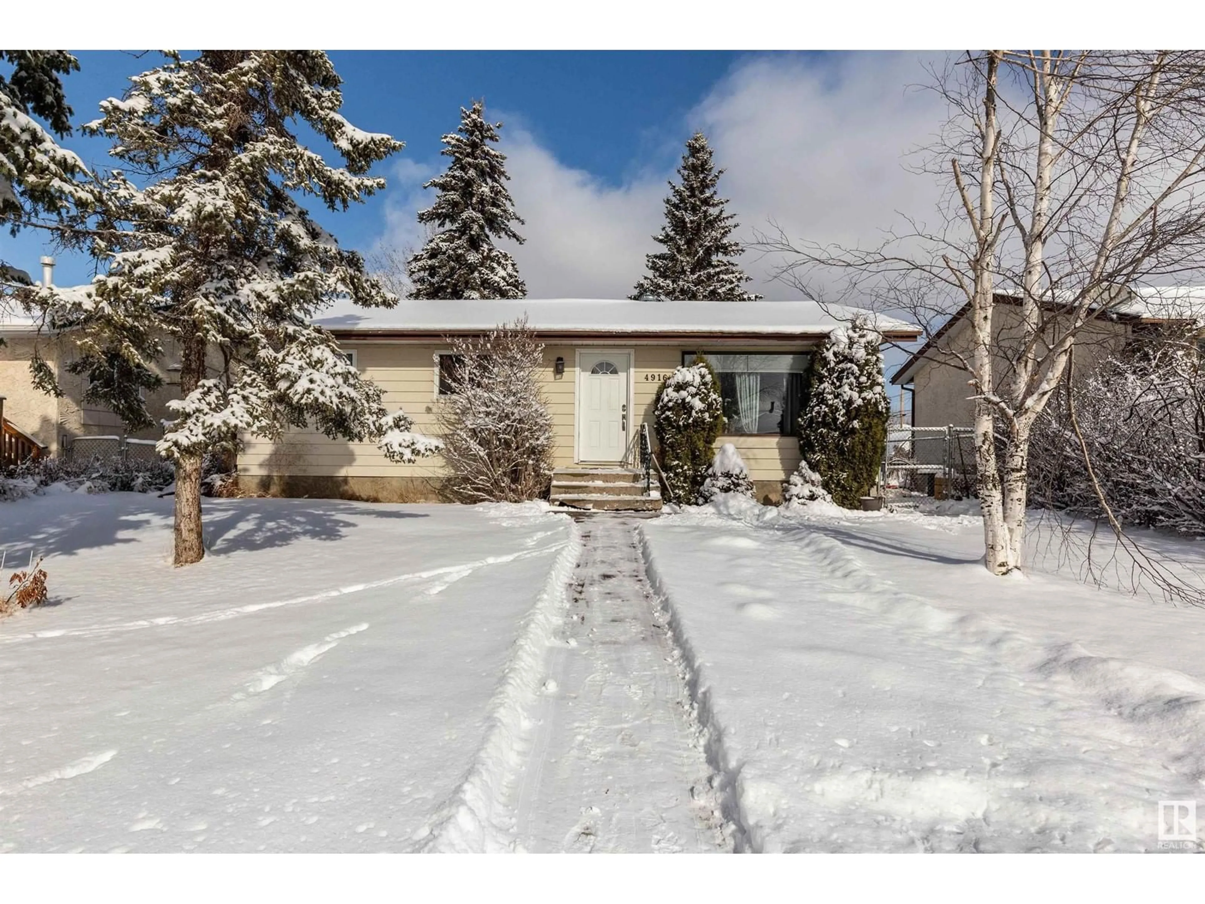 Unknown for 4916 50A AV, Entwistle Alberta T0E0S0