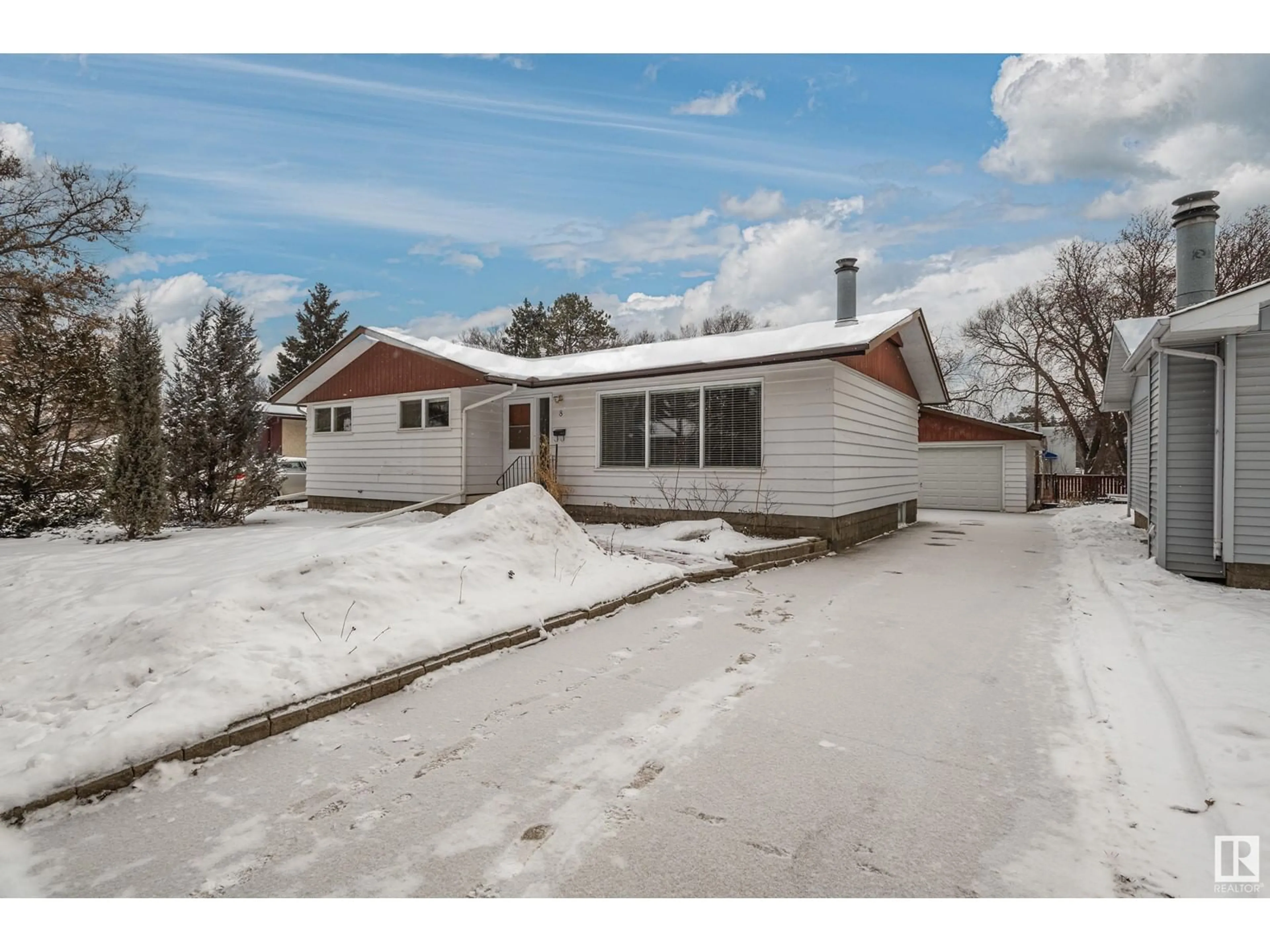 Unknown for 8 GLADSTONE CR, St. Albert Alberta T8N0W7