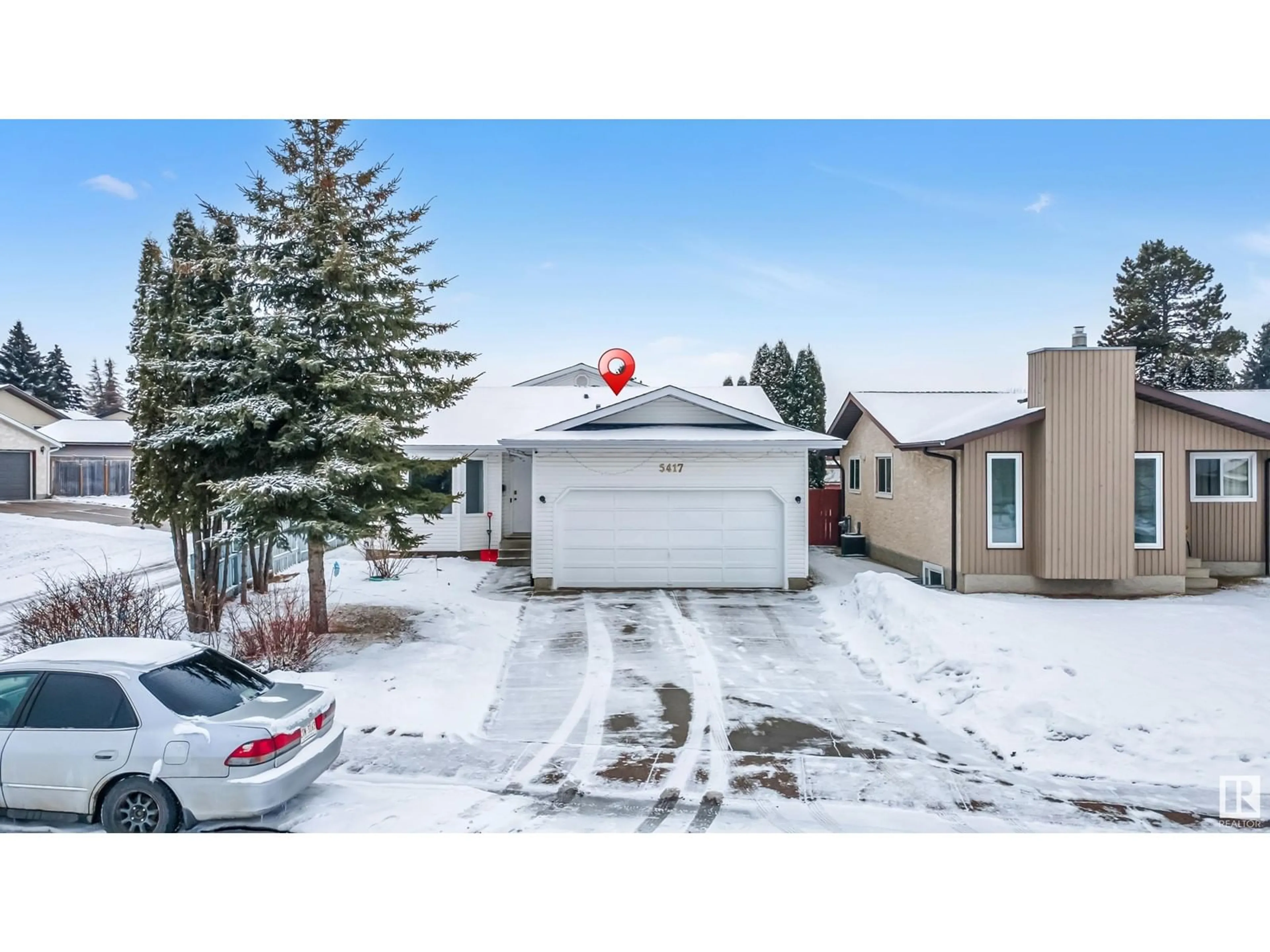 A pic from outside/outdoor area/front of a property/back of a property/a pic from drone, street for 5417 14A AV NW, Edmonton Alberta T6L3B6