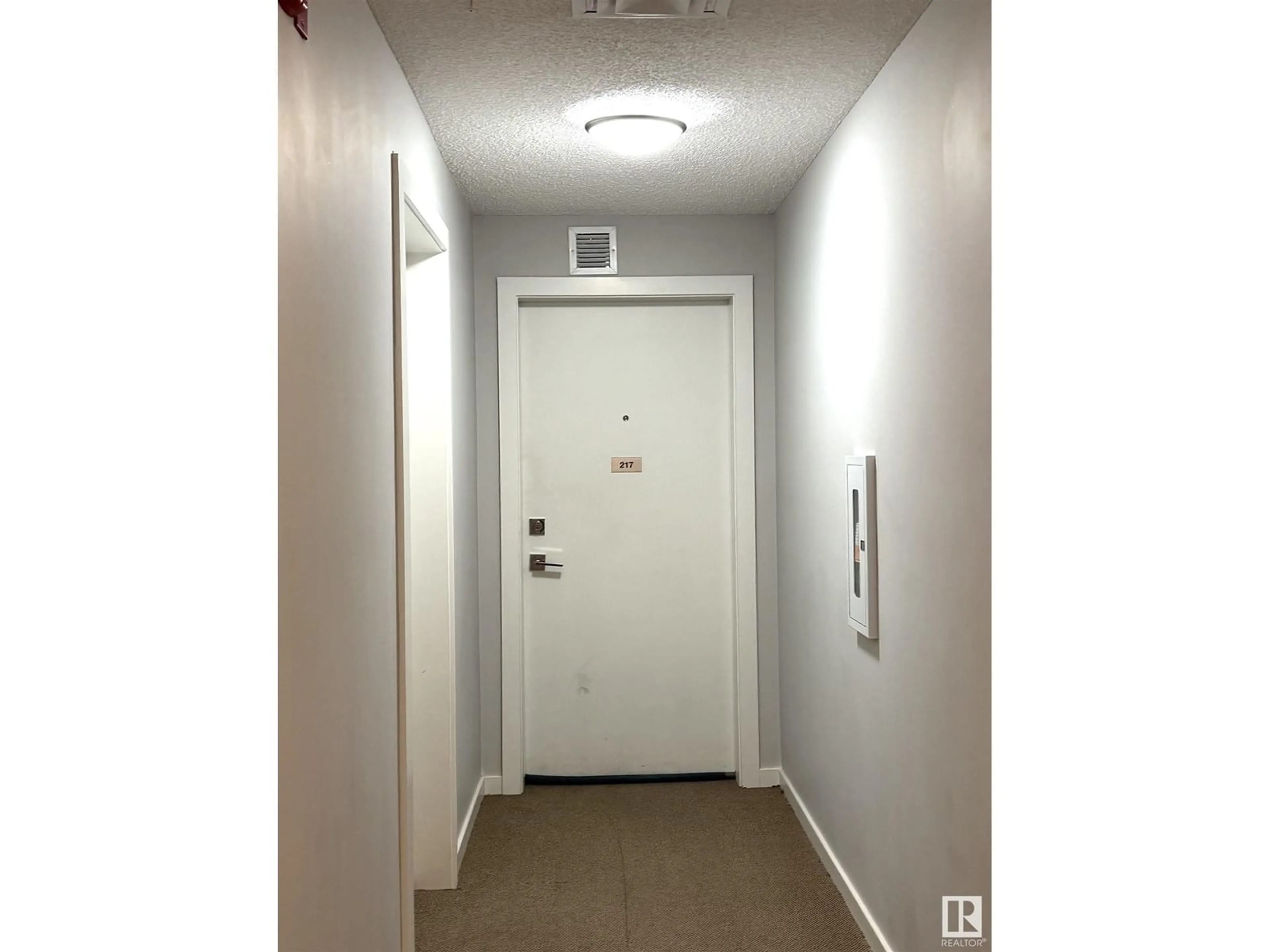 Indoor foyer for 217 - 610 CALAHOO RD, Spruce Grove Alberta T7X2A7