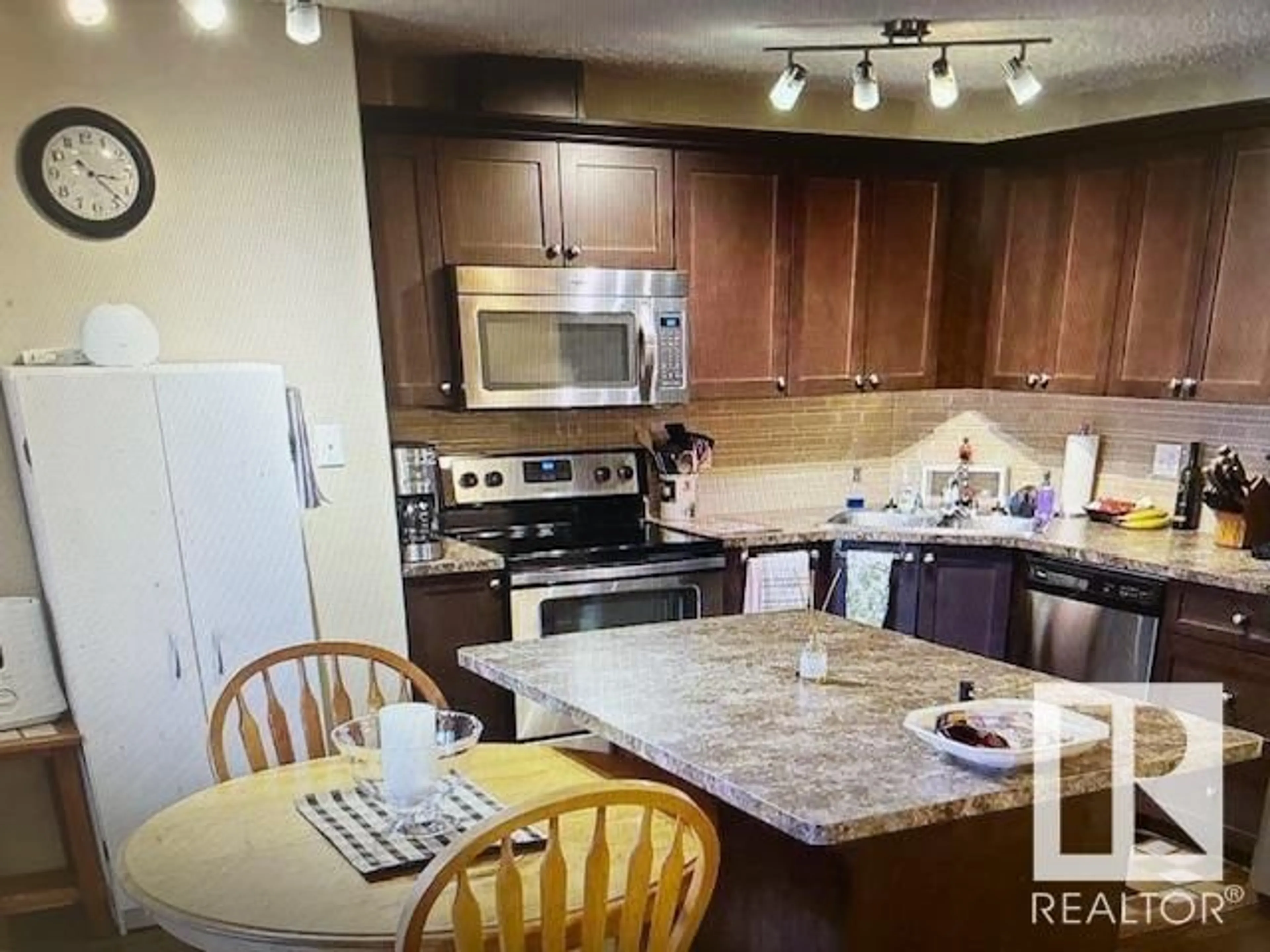Standard kitchen, unknown for #143 - 1520 HAMMOND GATE, Edmonton Alberta T6M0J4