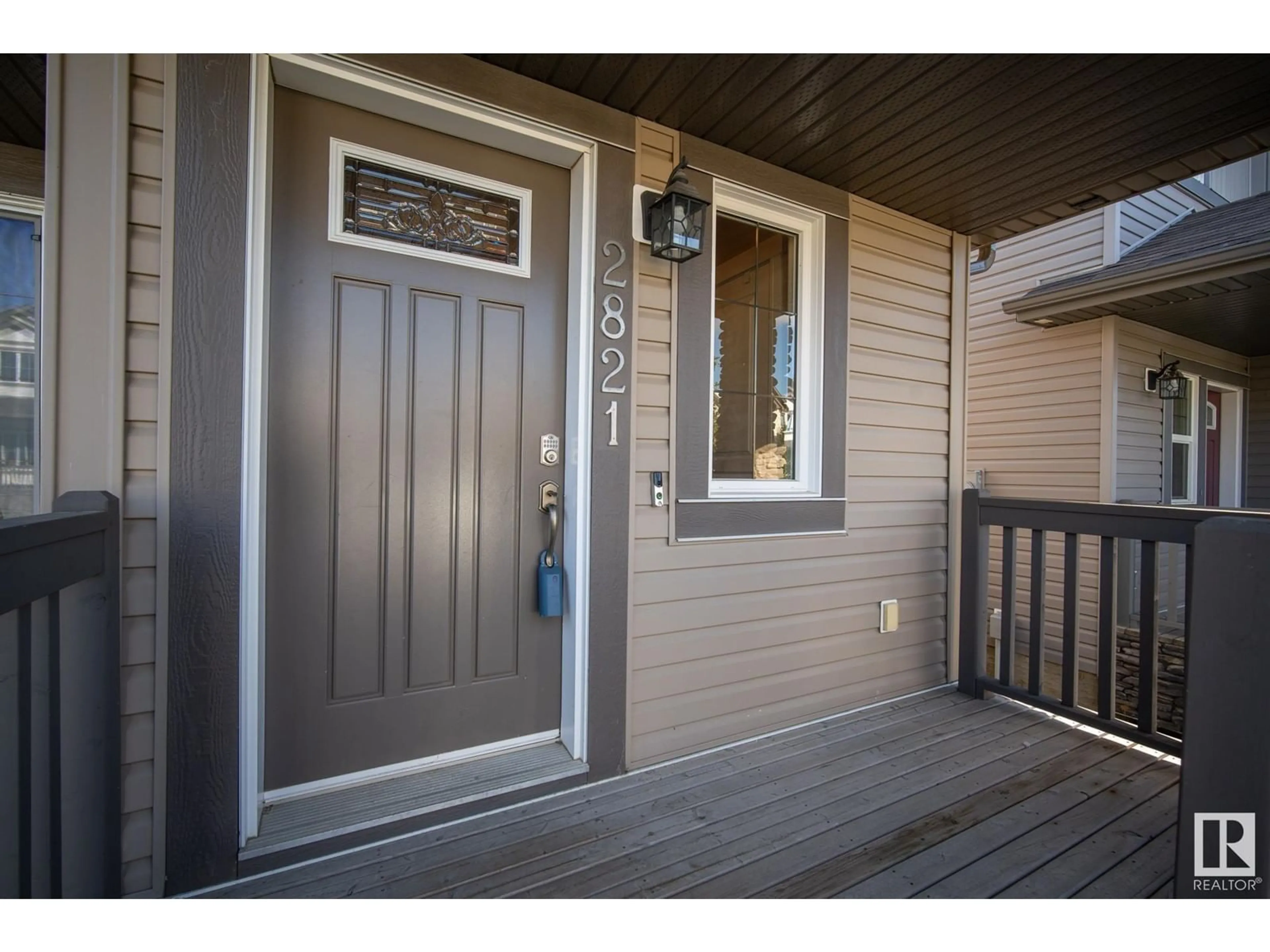Indoor entryway for 2821 21A AV, Edmonton Alberta T6T0K2