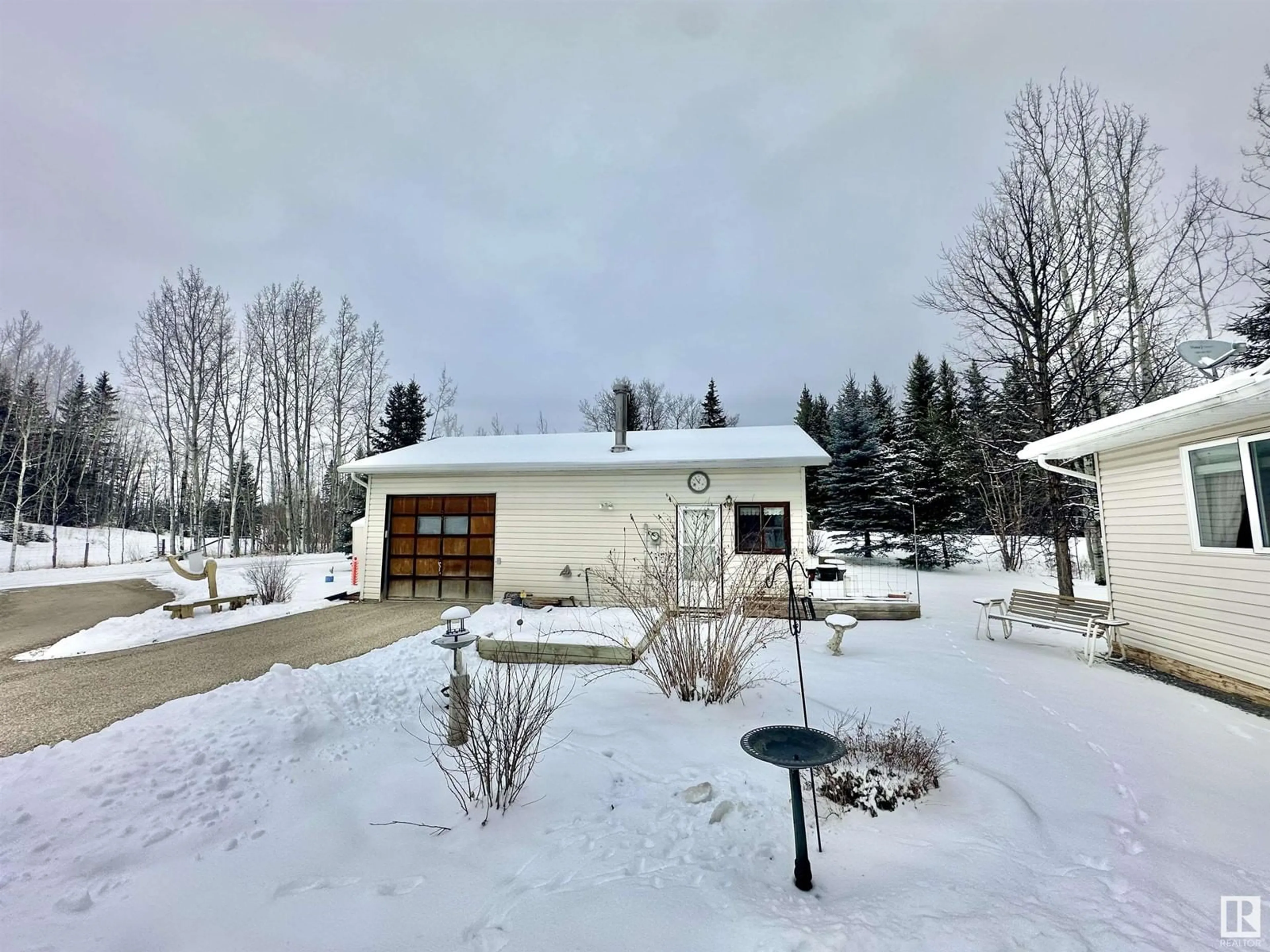 A pic from outside/outdoor area/front of a property/back of a property/a pic from drone, unknown for 131 - 5515 TWP 494, Rural Brazeau County Alberta T0C1W0