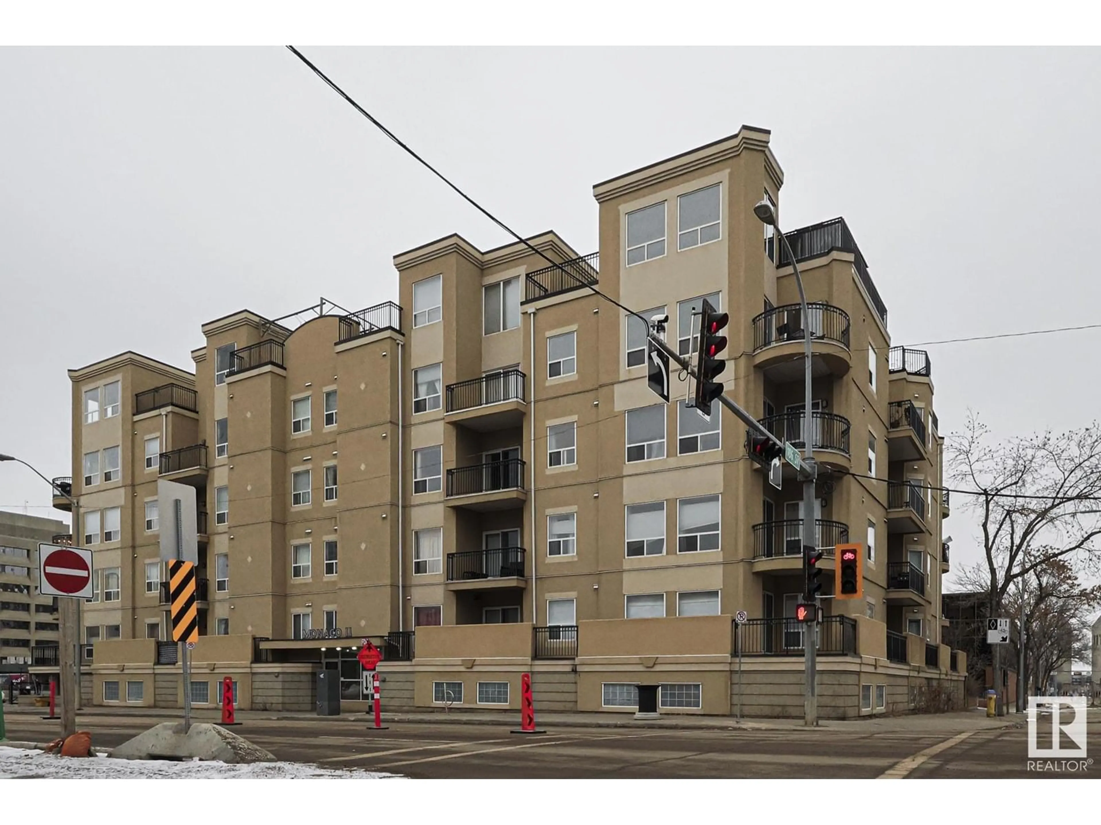 Blurry image for 305 - 10606 102 AV NW, Edmonton Alberta T5J5E9