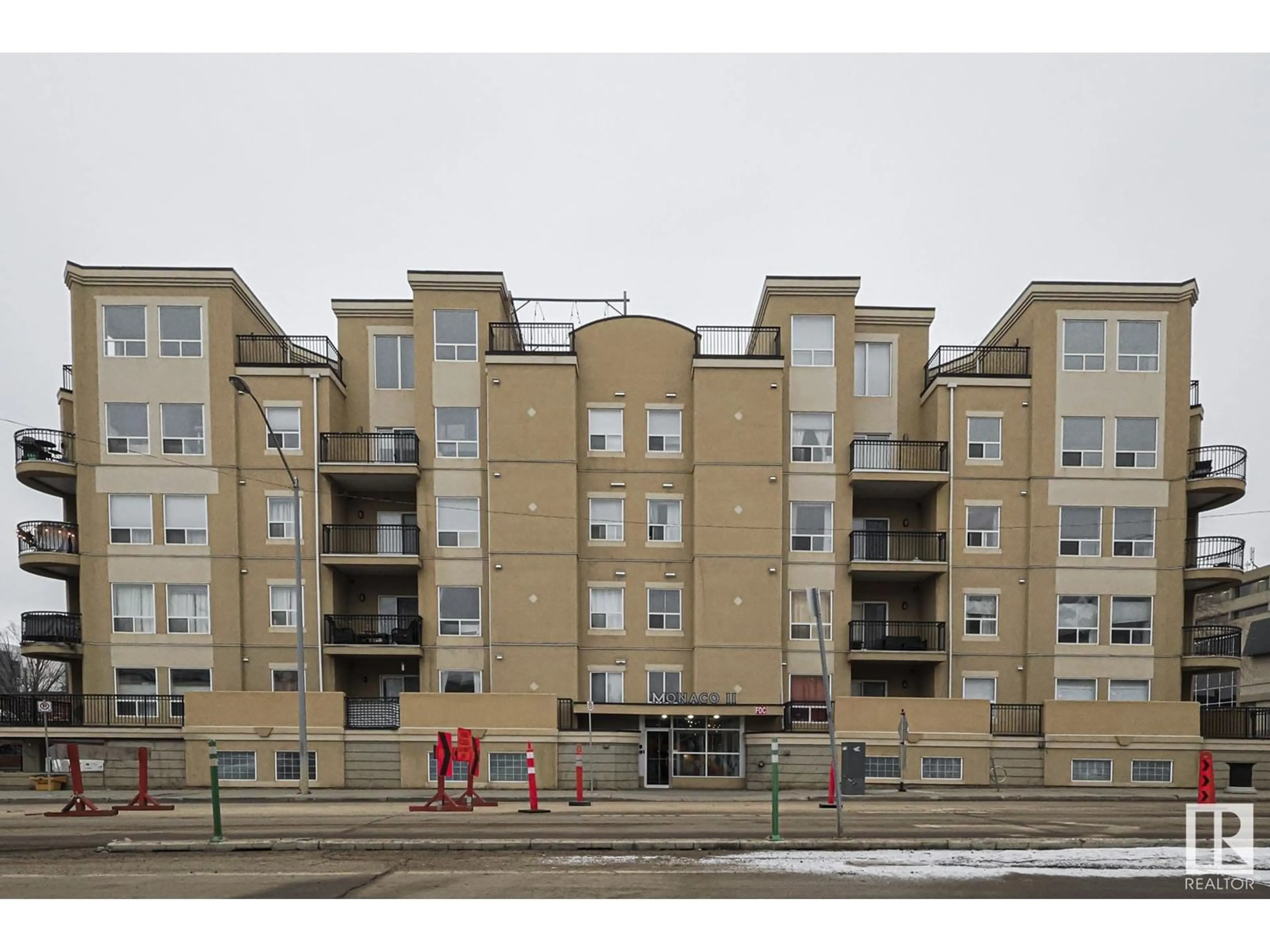 Unknown for 305 - 10606 102 AV NW, Edmonton Alberta T5J5E9