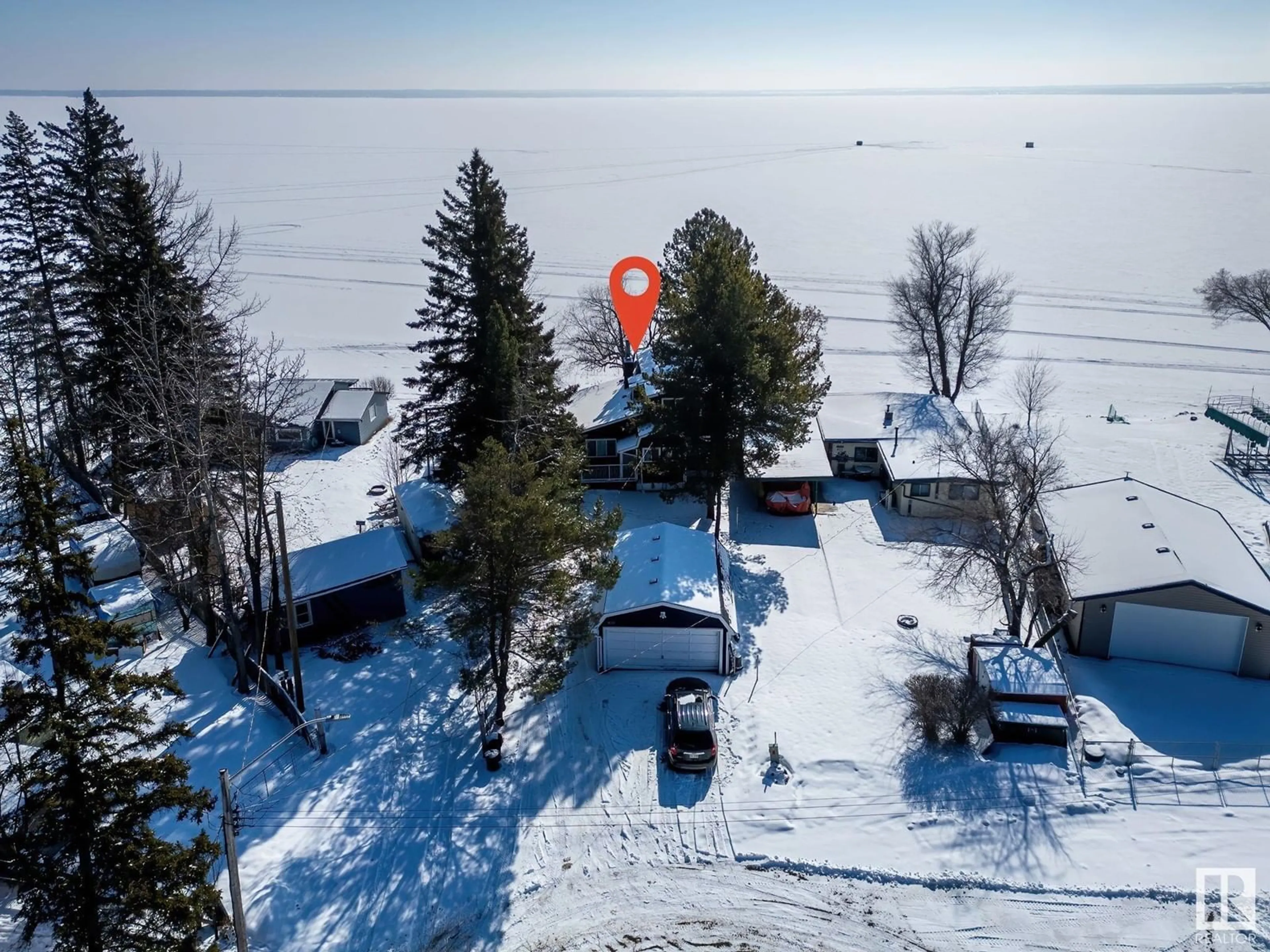 A pic from outside/outdoor area/front of a property/back of a property/a pic from drone, water/lake/river/ocean view for 809 8 STREET, Rural Lac Ste. Anne County Alberta T0E1A0
