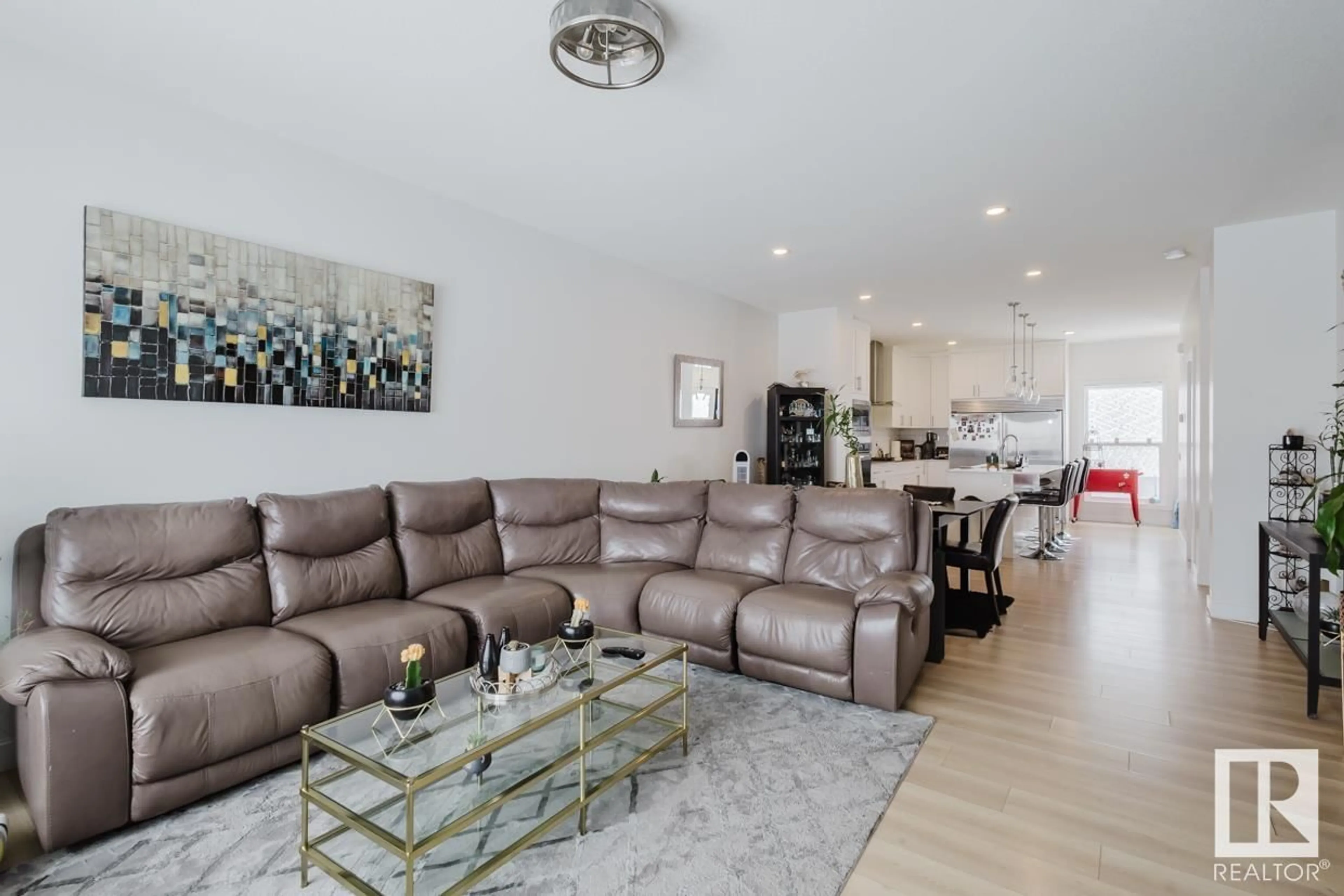 Living room with furniture, unknown for 4033 HAWTHORN LINK LI SW, Edmonton Alberta T6X2Y8