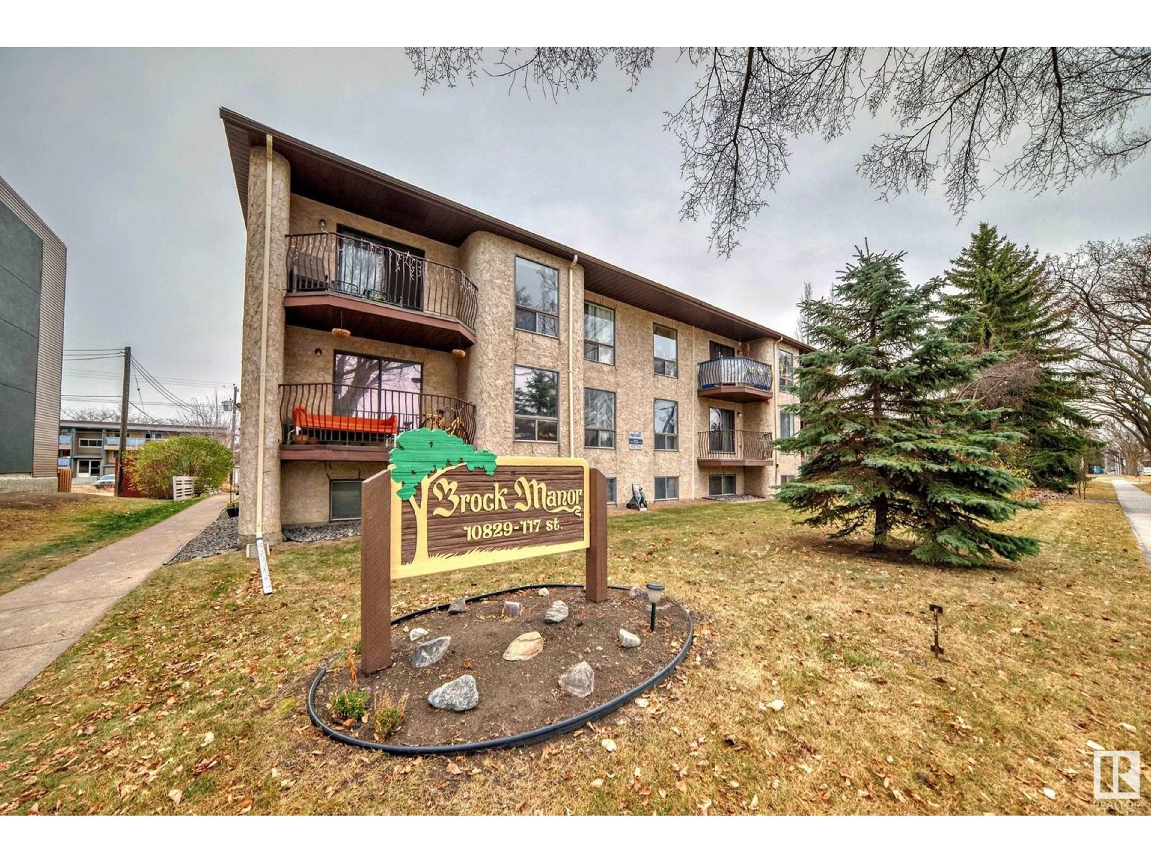 Unknown for #102 - 10829 117 ST, Edmonton Alberta T5H3N4