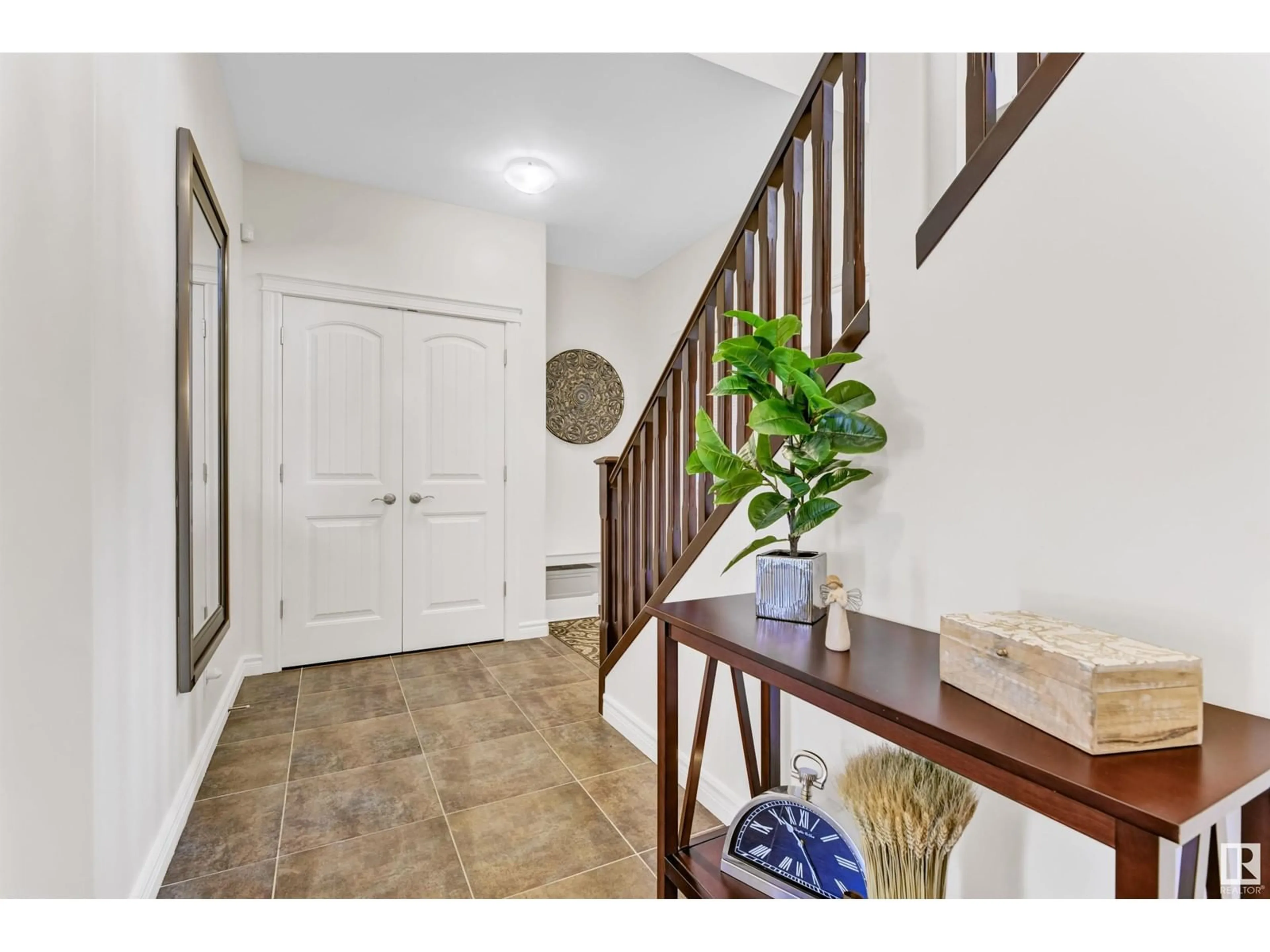 Indoor entryway for 2677 ANDERSON CR, Edmonton Alberta T6W0K7