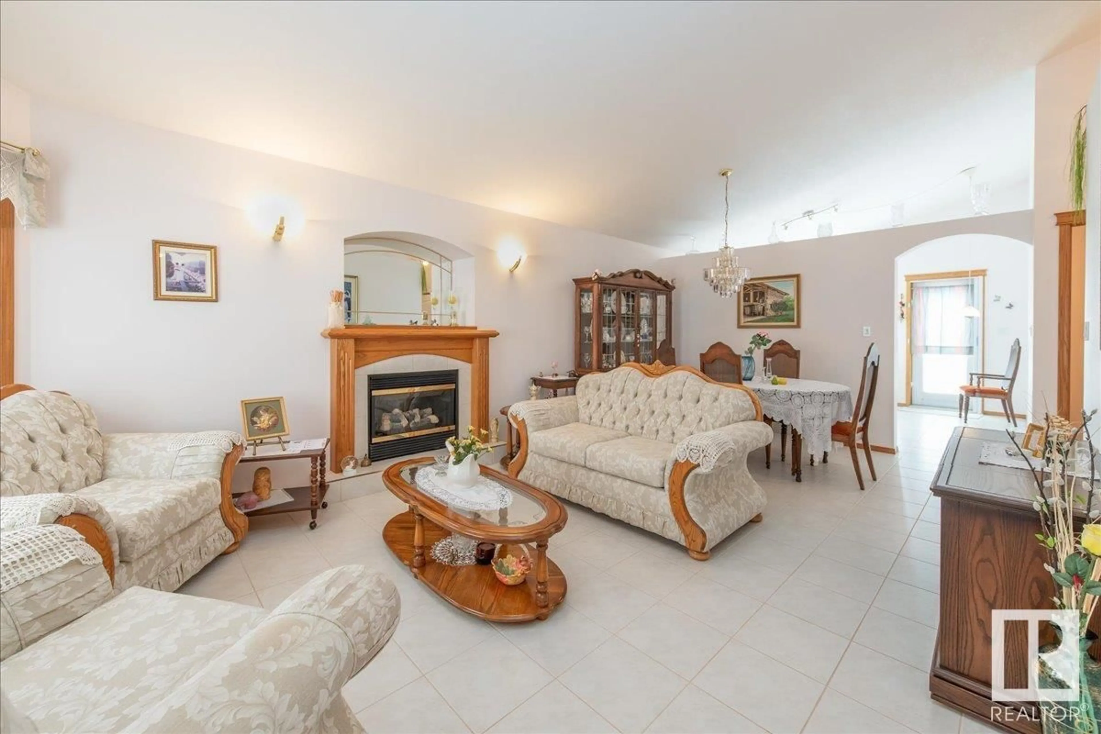 Living room with furniture, unknown for 464 KANANASKIS CL, Devon Alberta T9G2C5