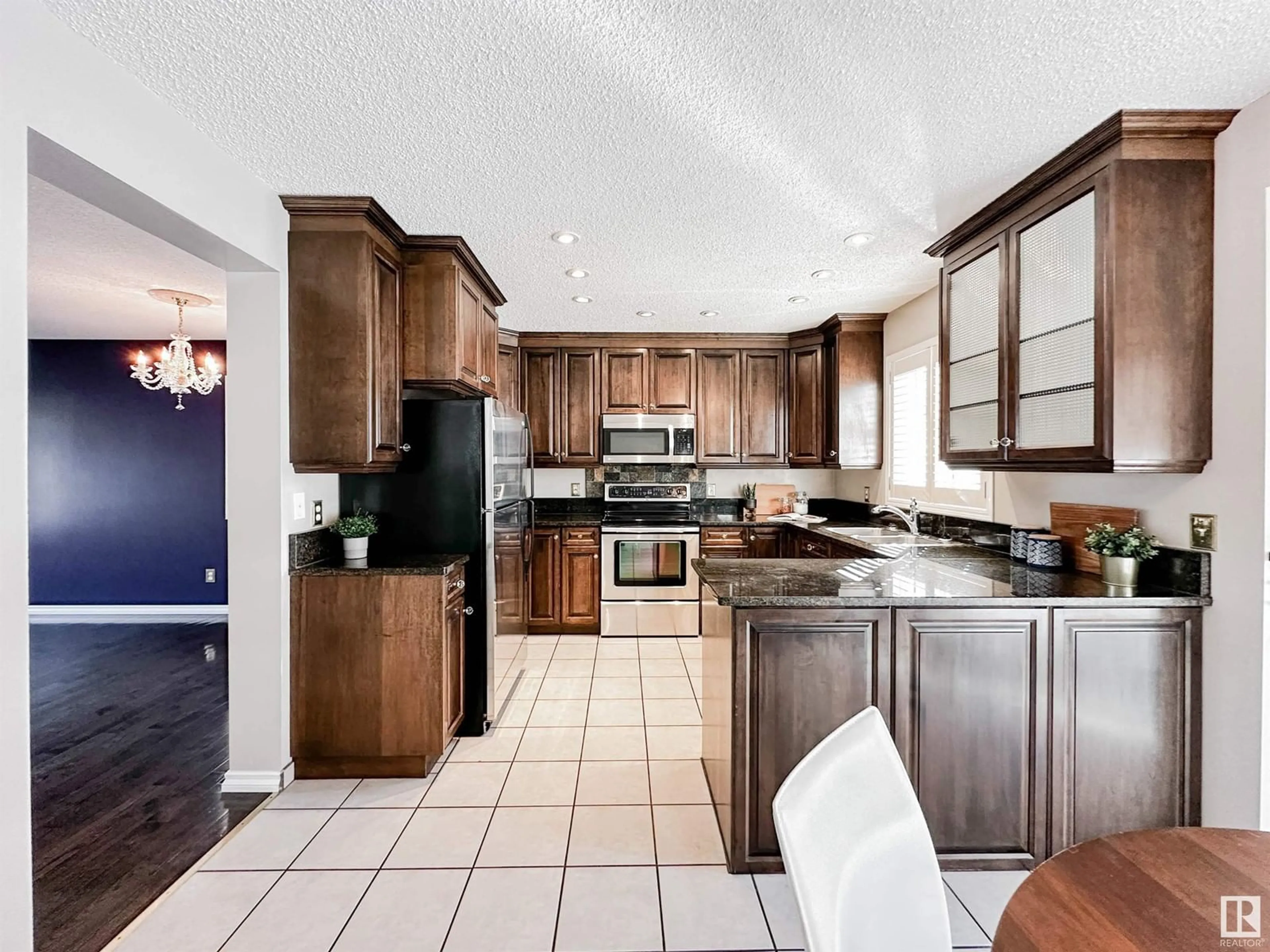 Open concept kitchen, ceramic/tile floor for 14 HIGHLAND CR, St. Albert Alberta T8N6K1