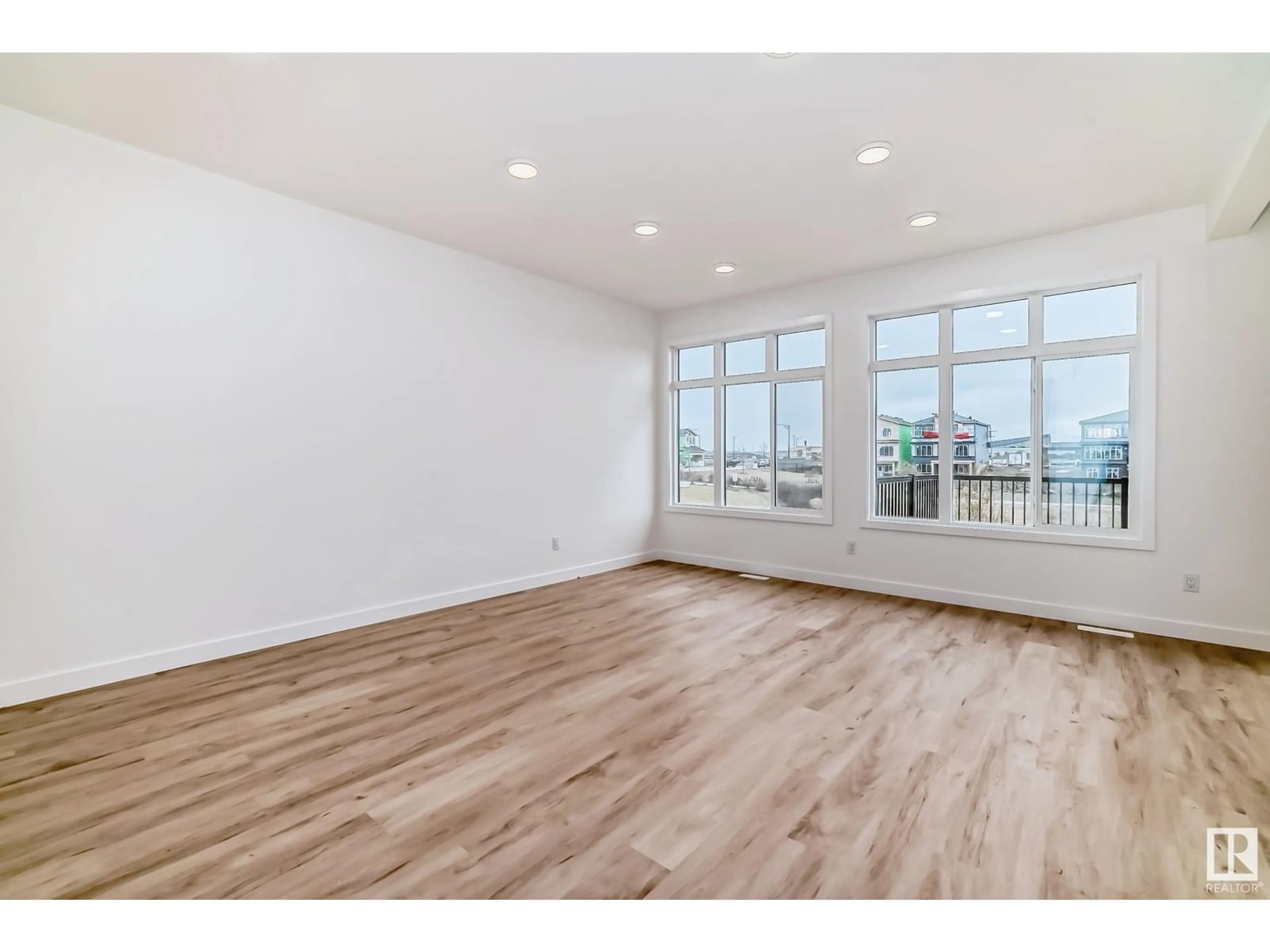 A pic of a room for 5735 KOOTOOK WY, Edmonton Alberta T6W4V9