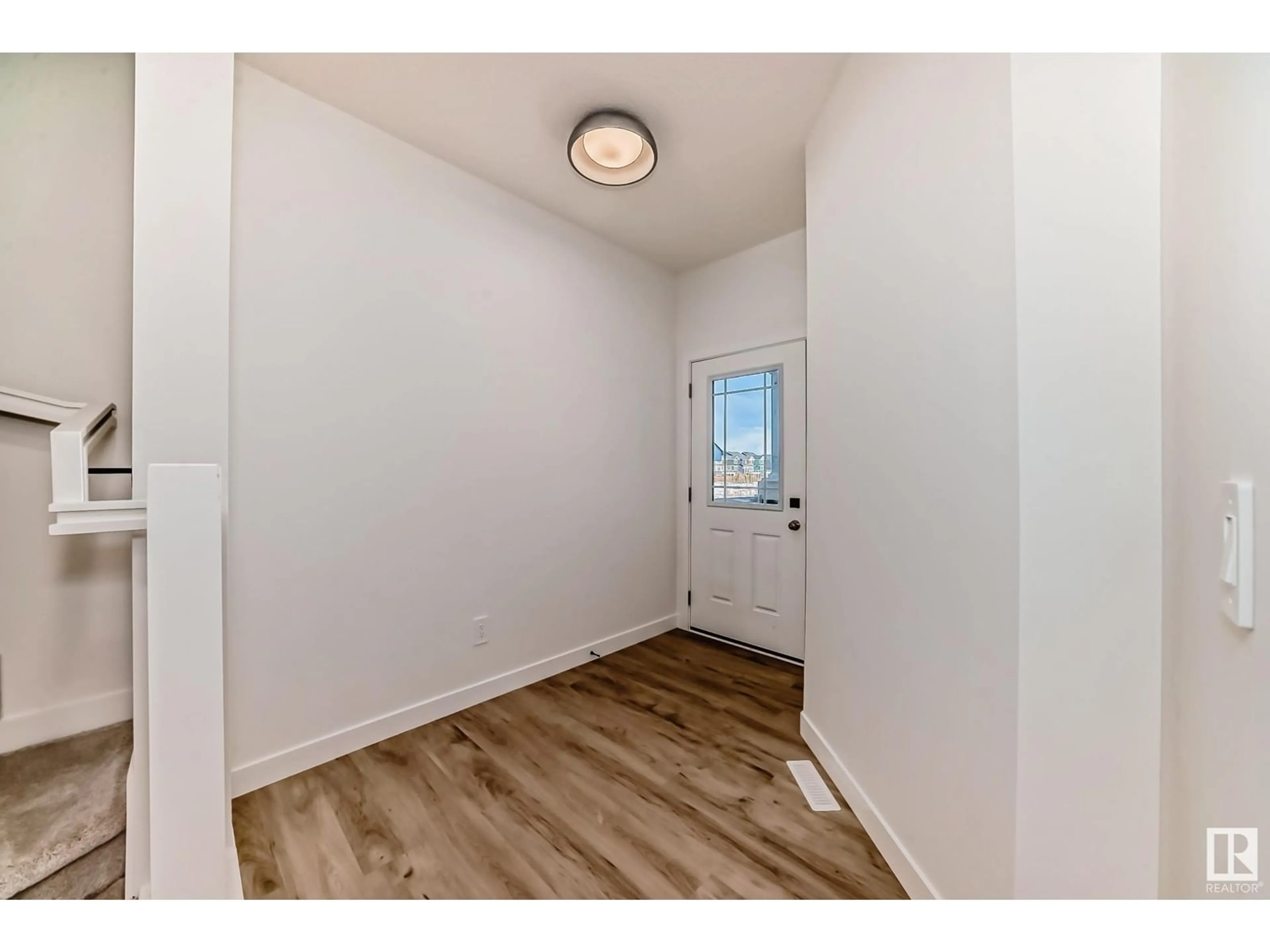 Indoor entryway for SW - 8215 KIRIAK LO, Edmonton Alberta T6W5S2