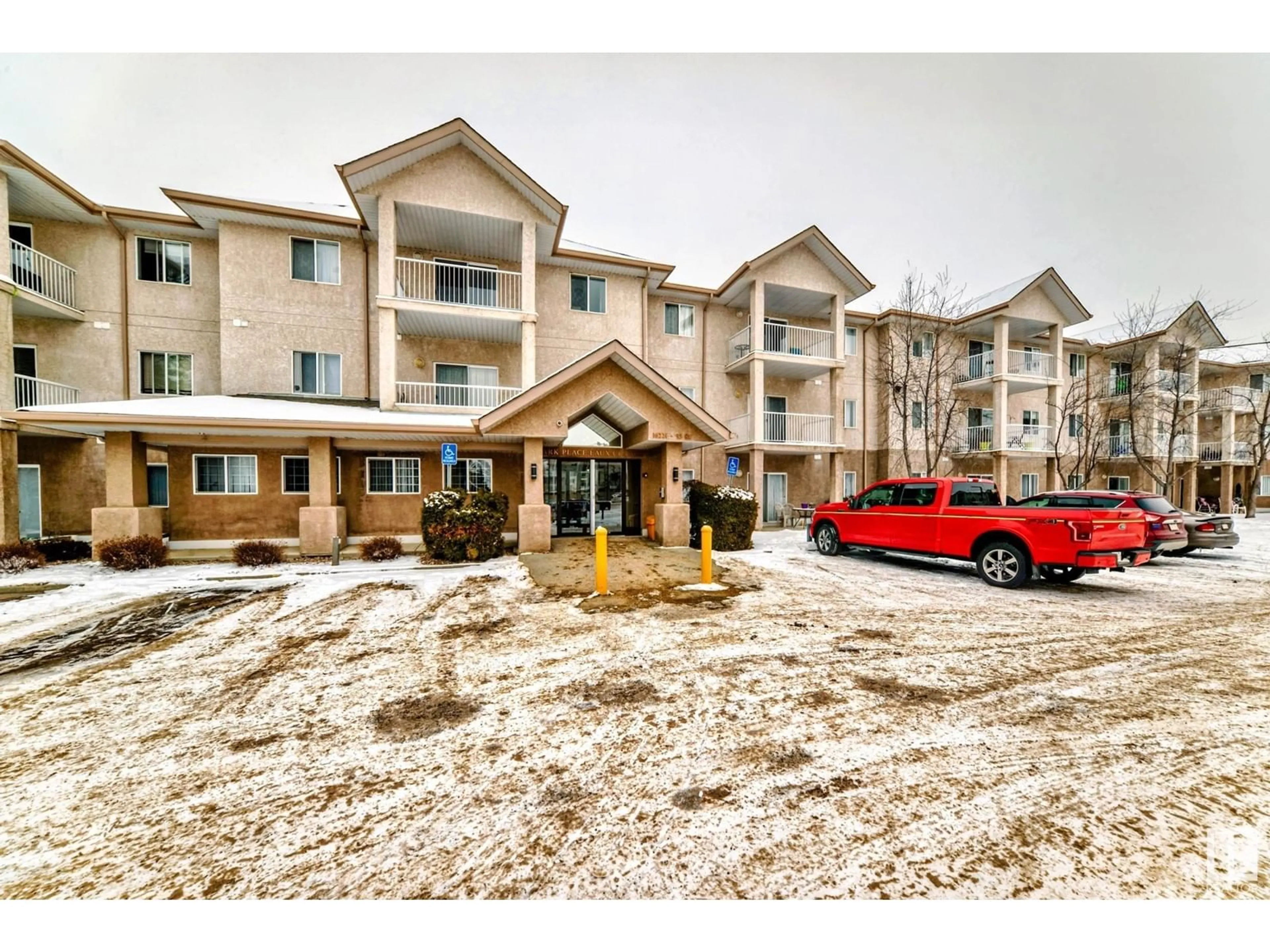 Home with vinyl exterior material, unknown for #112 - 16221 95 ST, Edmonton Alberta T5H4L9
