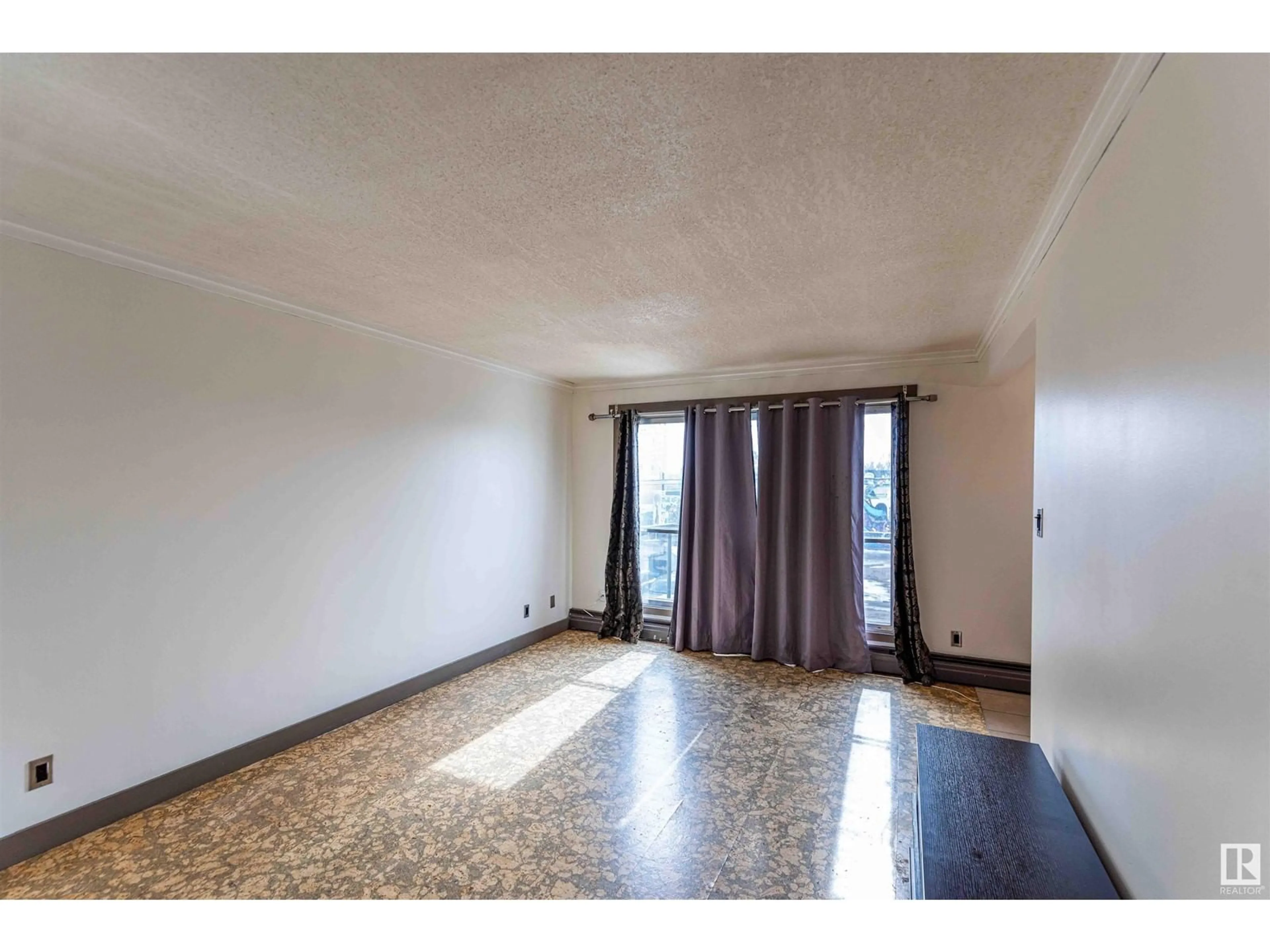 A pic of a room for #302 - 10745 83 AV, Edmonton Alberta T6E2E5