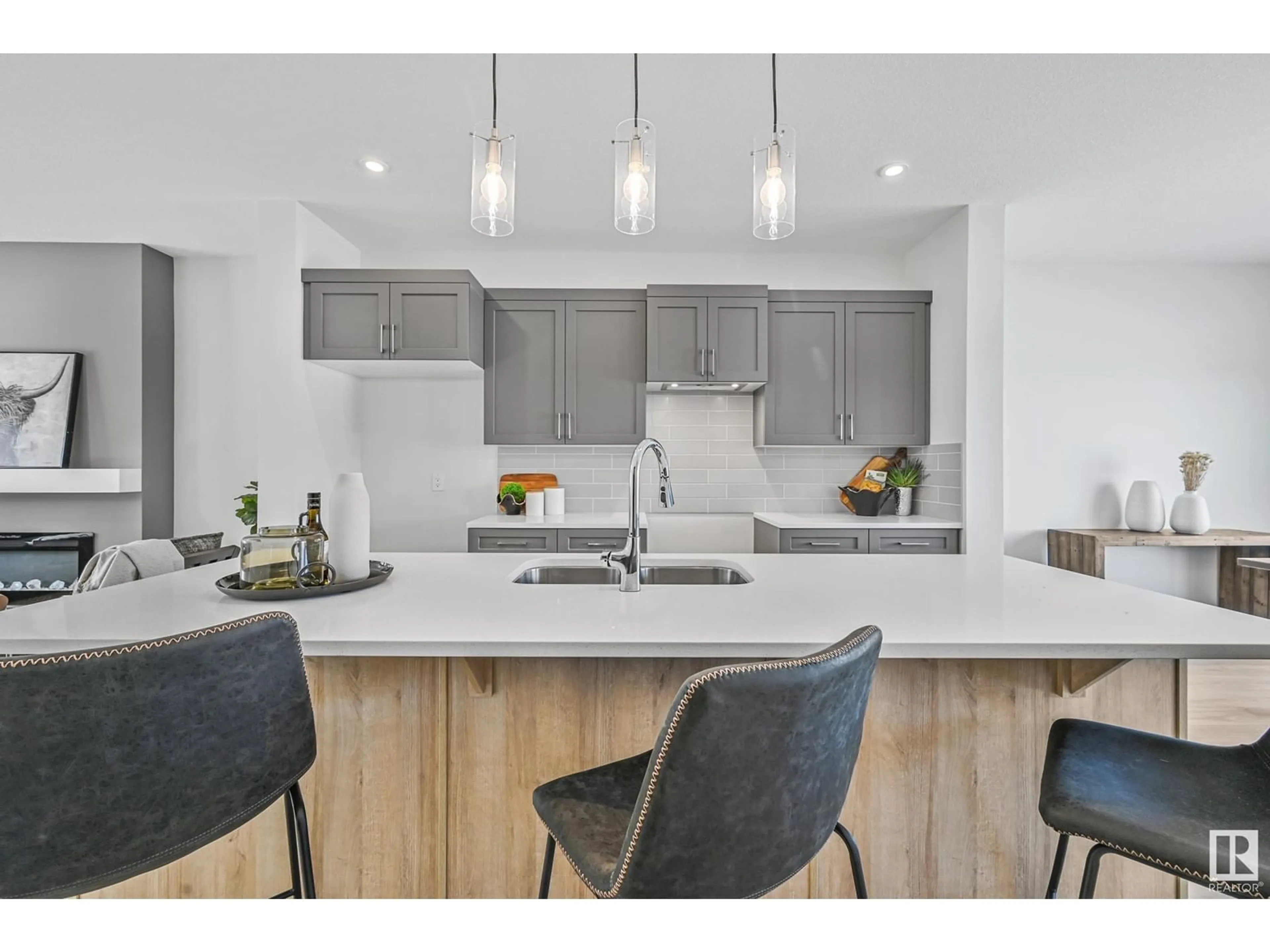 Contemporary kitchen, unknown for 56 PENN PL, Spruce Grove Alberta T7X2W6