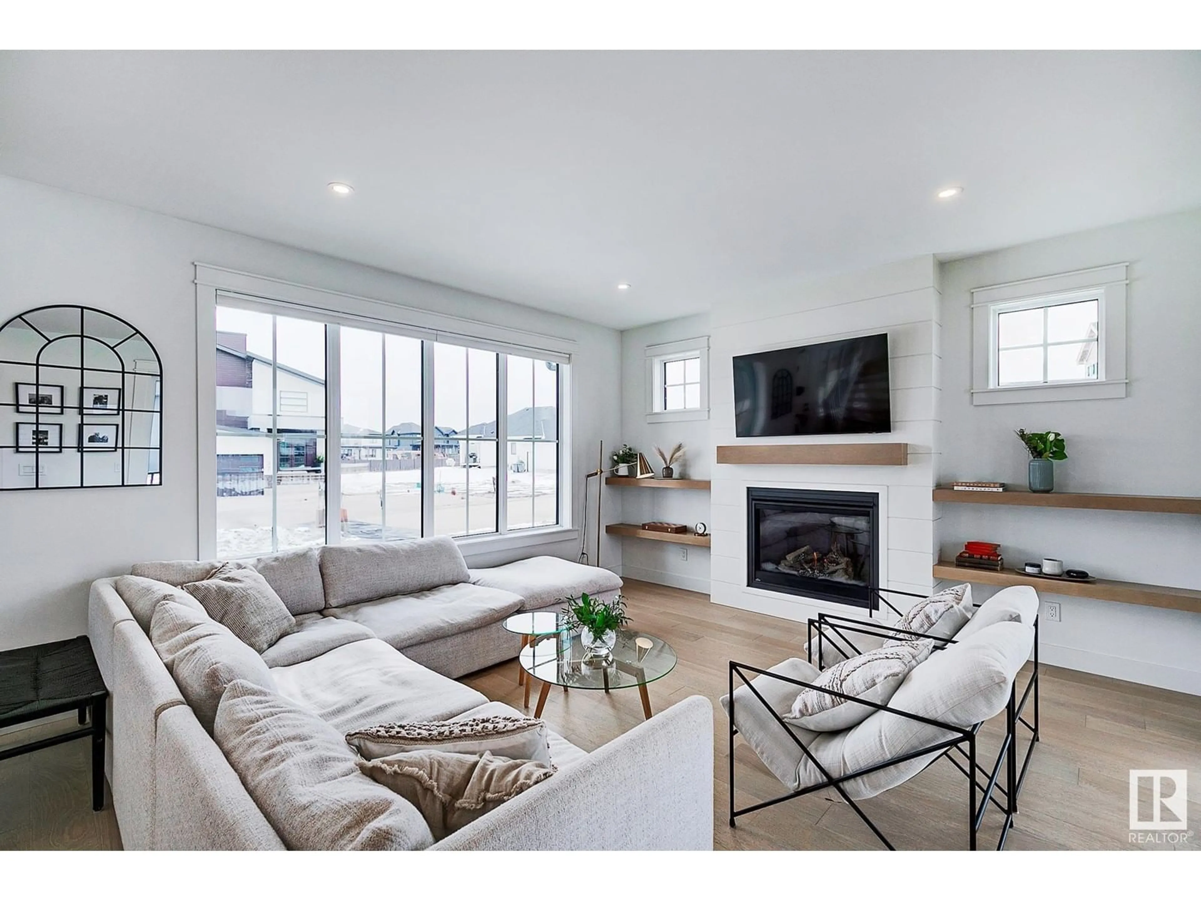 Living room with furniture, unknown for 77 RIVERVIEW CO, Rural Sturgeon County Alberta T8T1S6