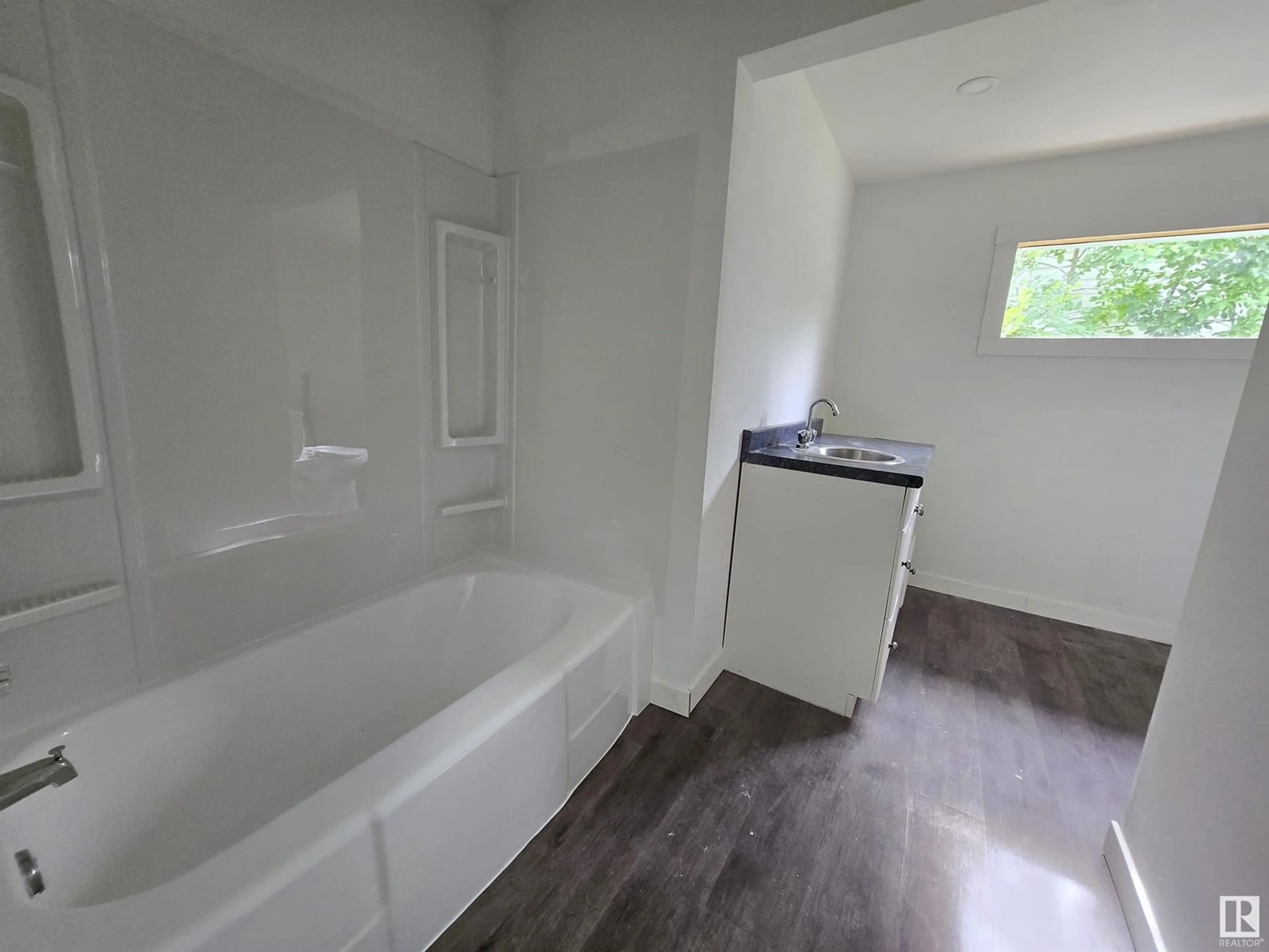 A pic of a room for 4513 53 AV, Wetaskiwin Alberta T9A0Y3