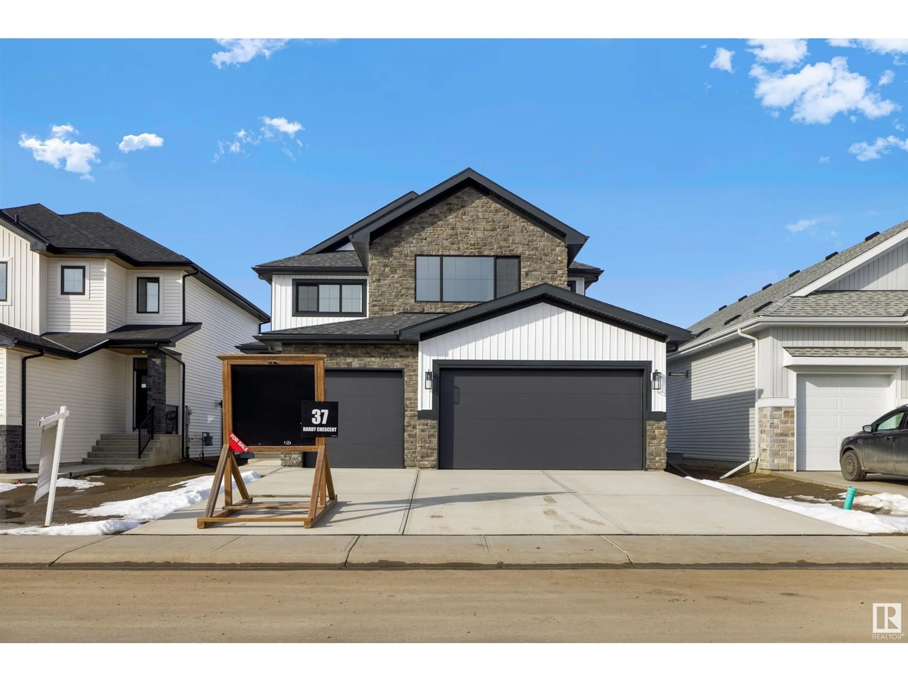 Home with vinyl exterior material, street for 37 DARBY CR, Spruce Grove Alberta T7X0W9