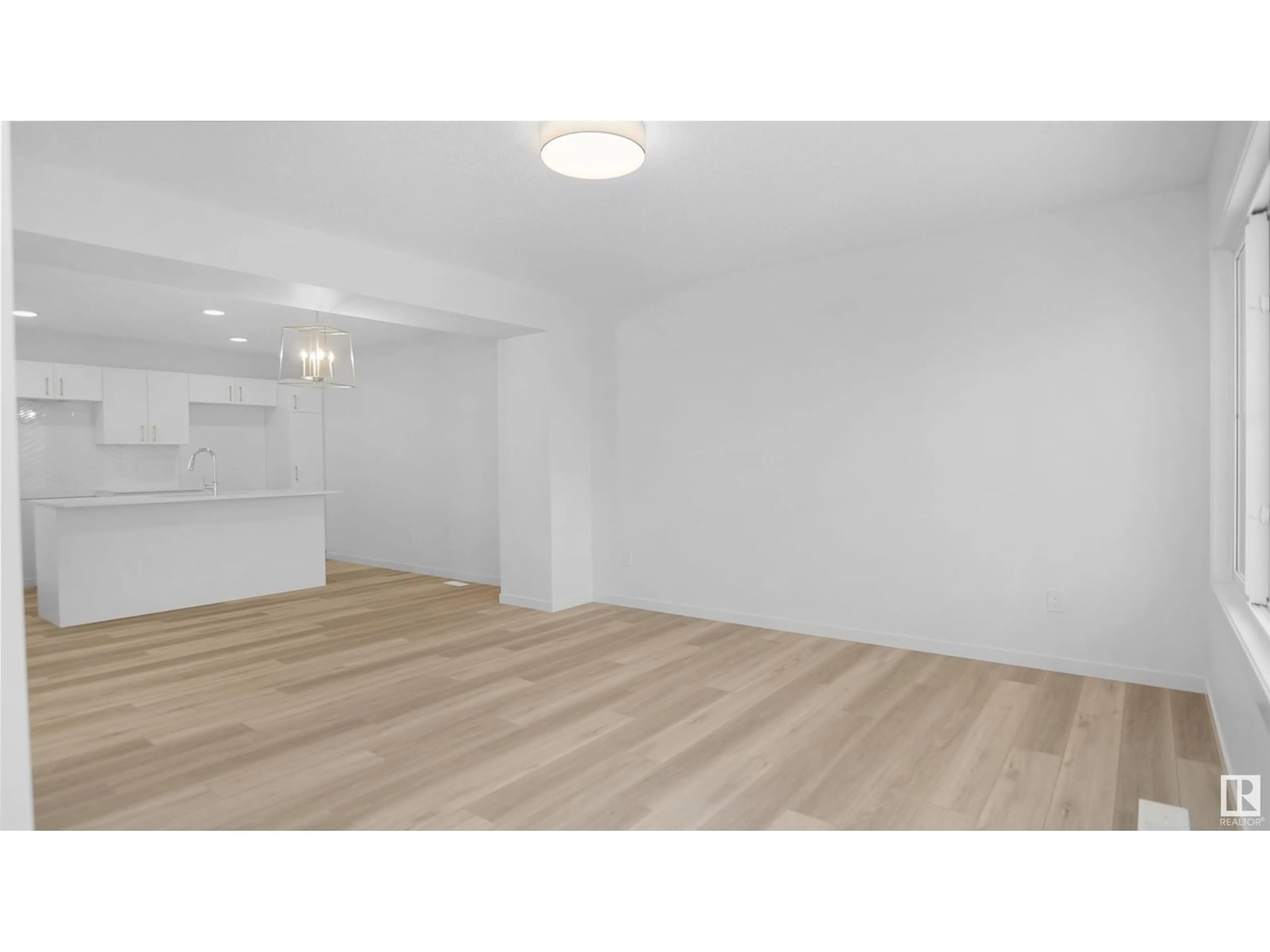 A pic of a room for #7 - 50 MCLAUGHLIN DR, Spruce Grove Alberta T7X0E1