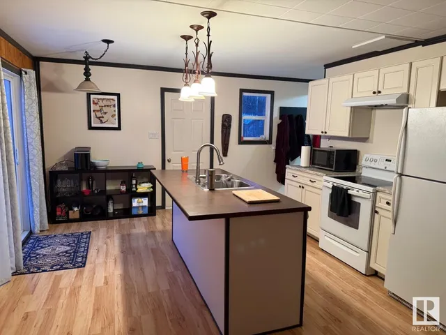 5592 Nakumun DR, Rural Lac Ste. Anne County 4