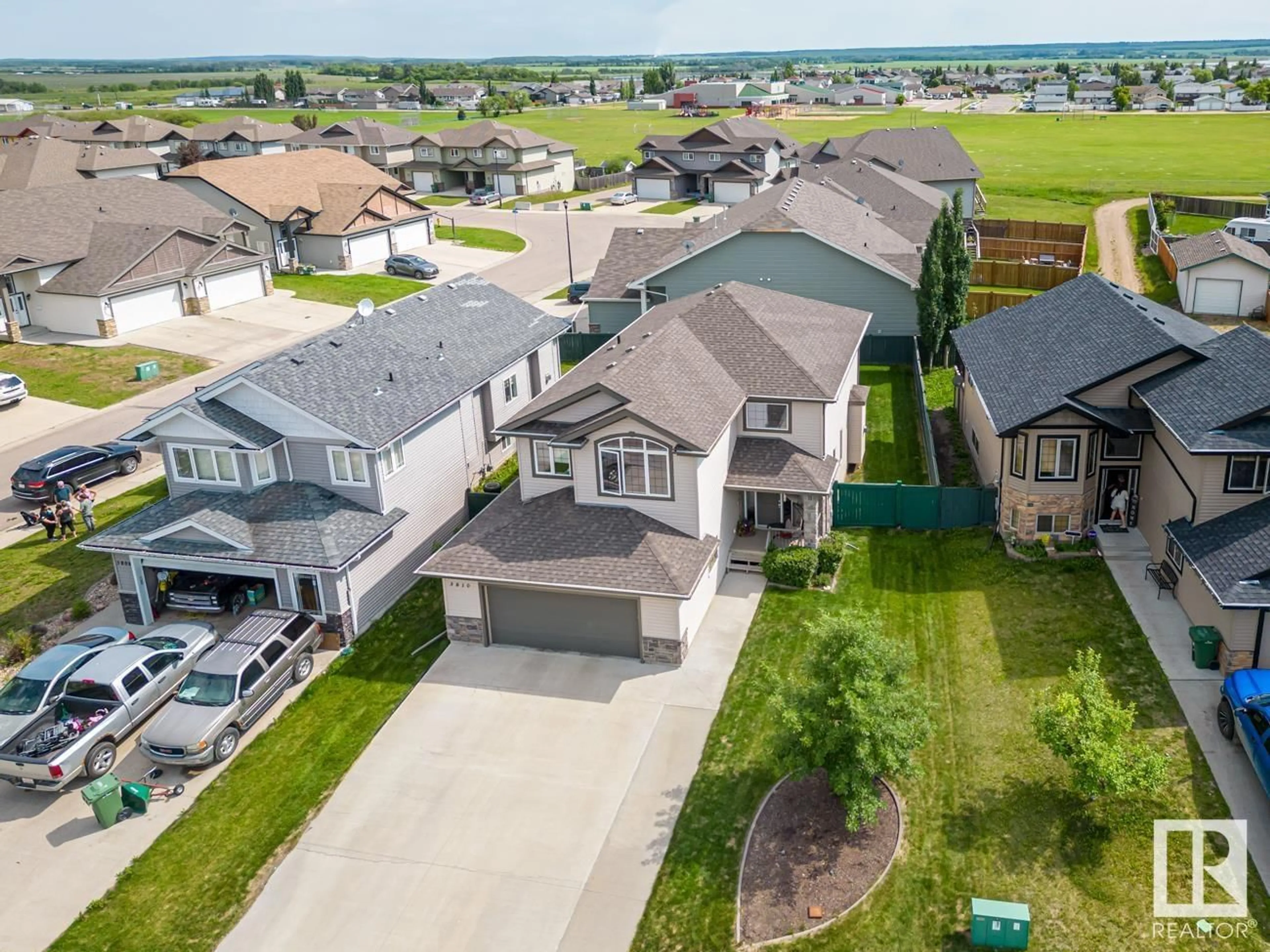 A pic from outside/outdoor area/front of a property/back of a property/a pic from drone, street for 3810 45 AV, Bonnyville Town Alberta T9N0A8