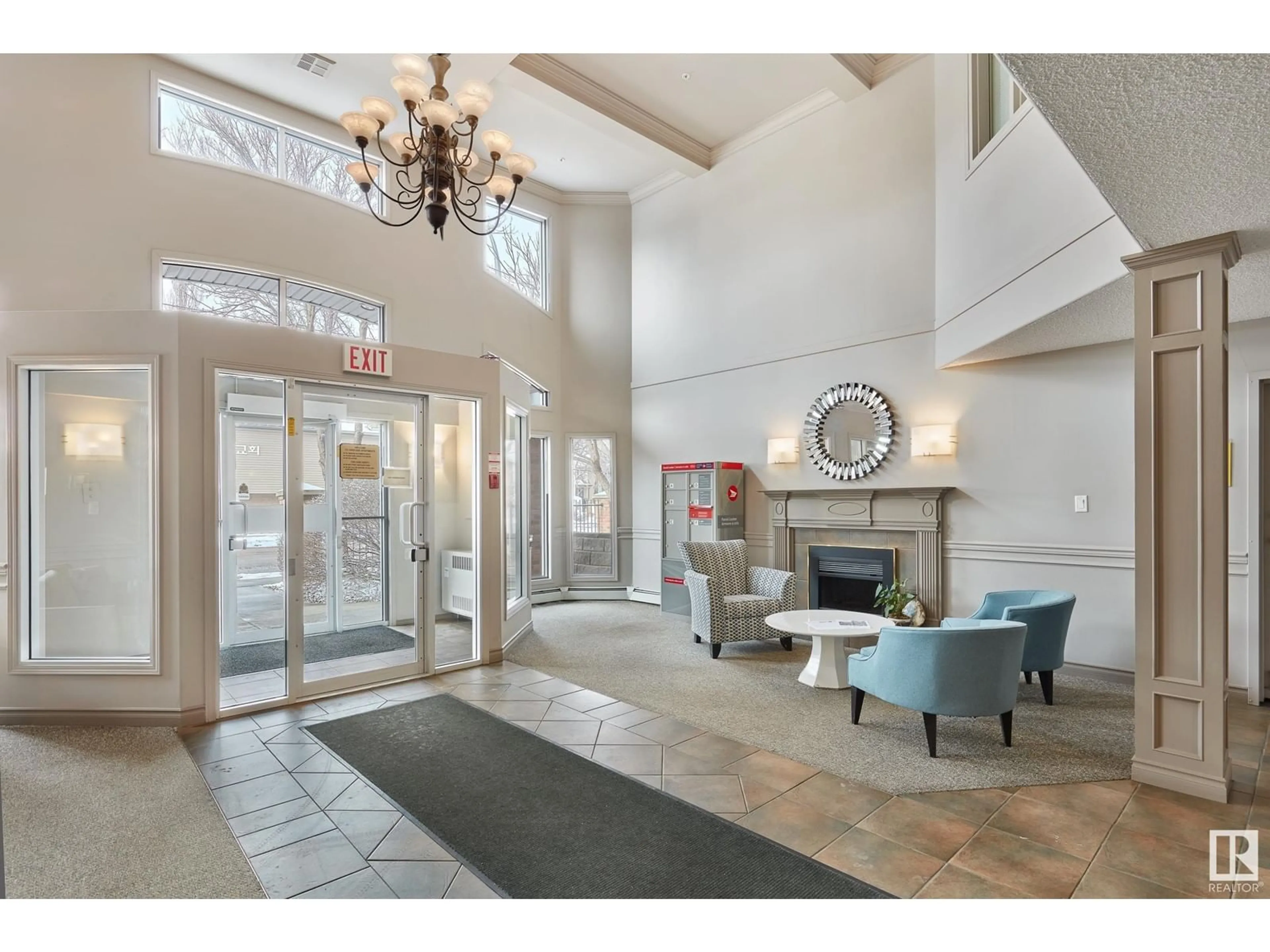 Indoor foyer for #201 - 7839 96 ST, Edmonton Alberta T6C4R4