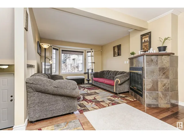 #8 3645 145 AV NW, Edmonton 3