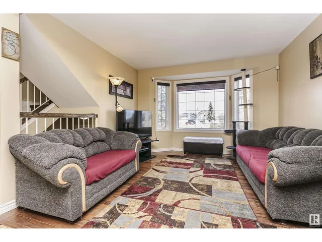 #8 3645 145 AV NW, Edmonton 4