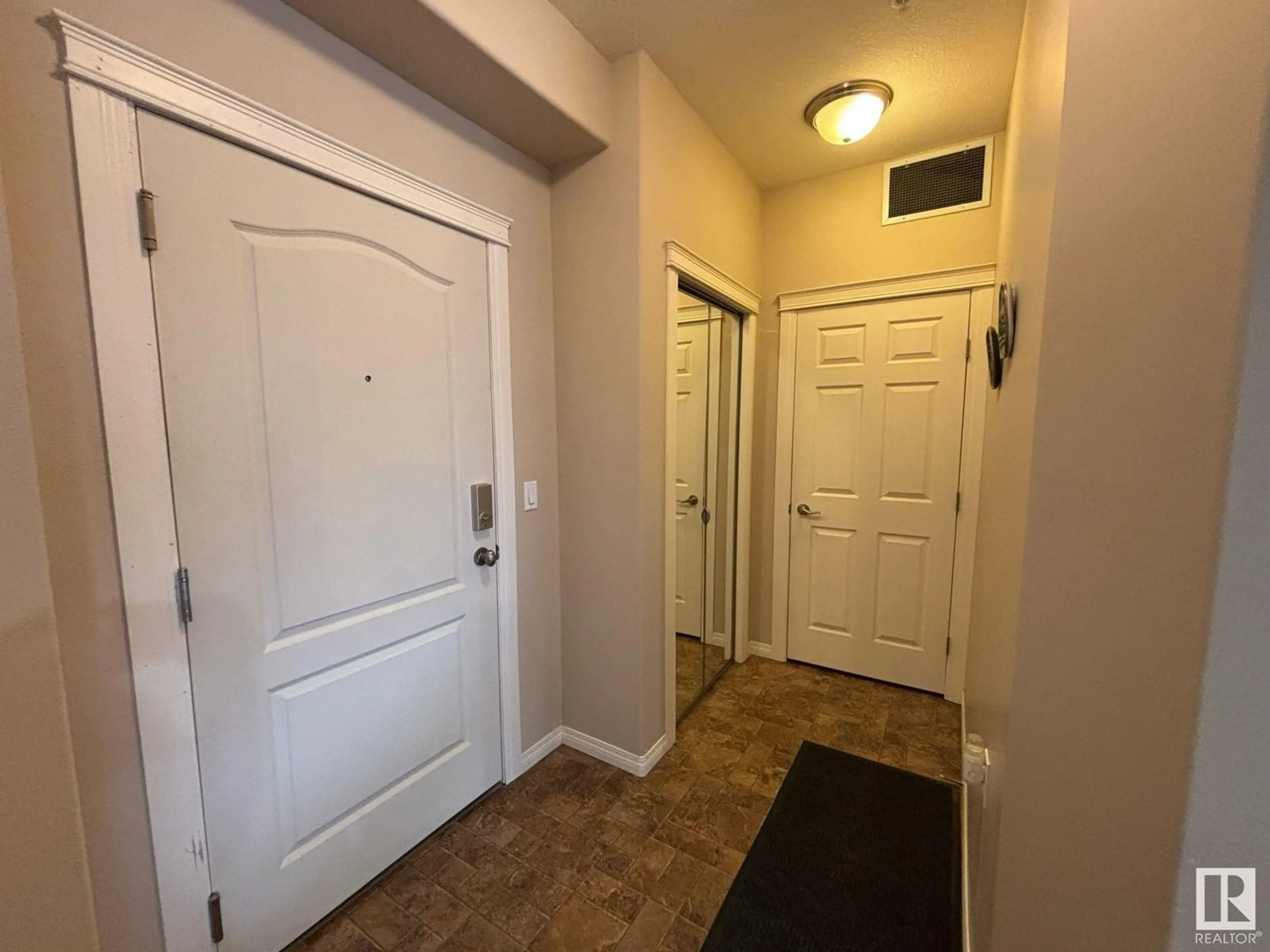 Indoor entryway for #113 - 612 111 ST, Edmonton Alberta T6W1R9