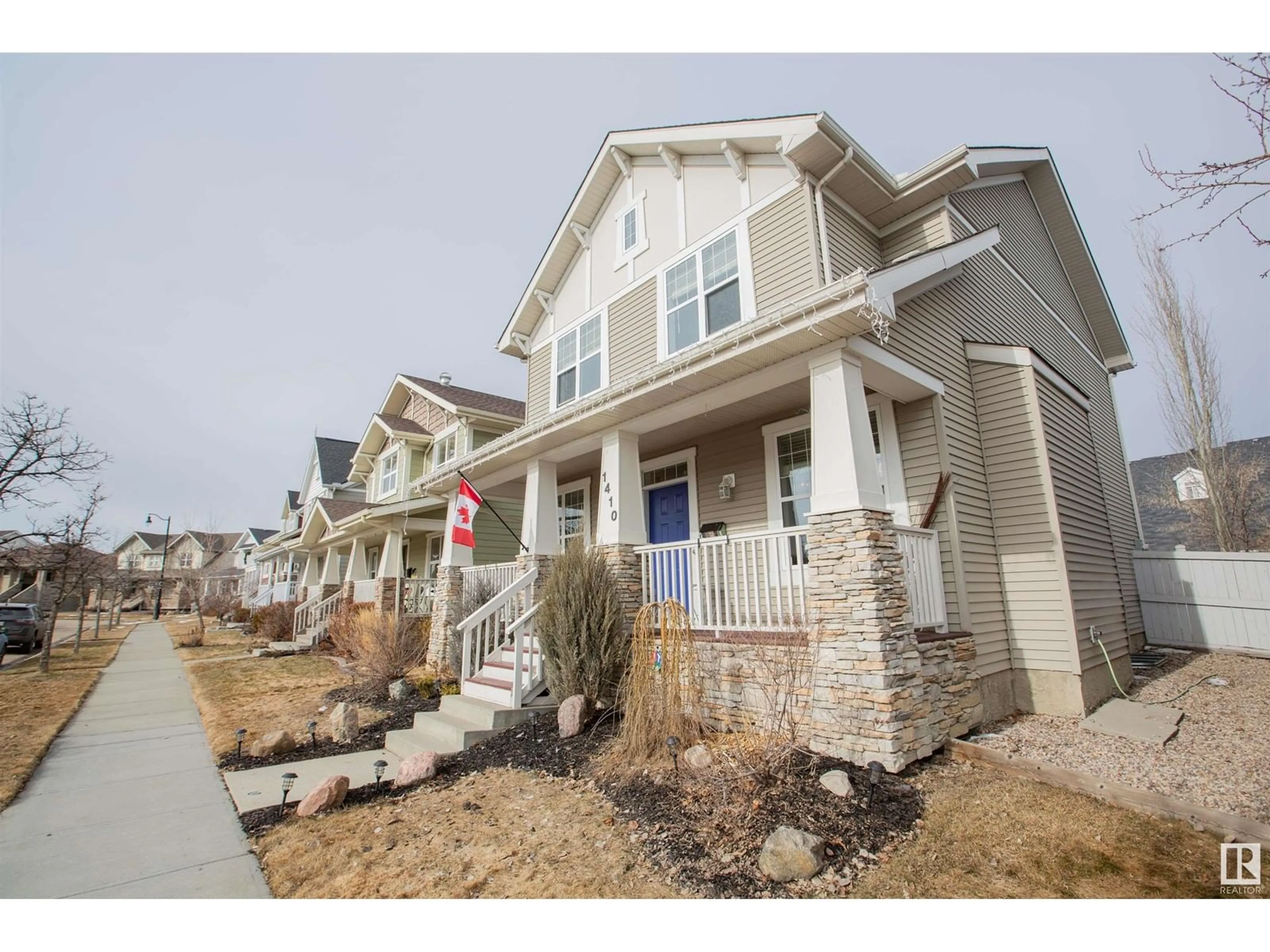 Indoor entryway for 1410 CYPRUS WY, Edmonton Alberta T5E6N2