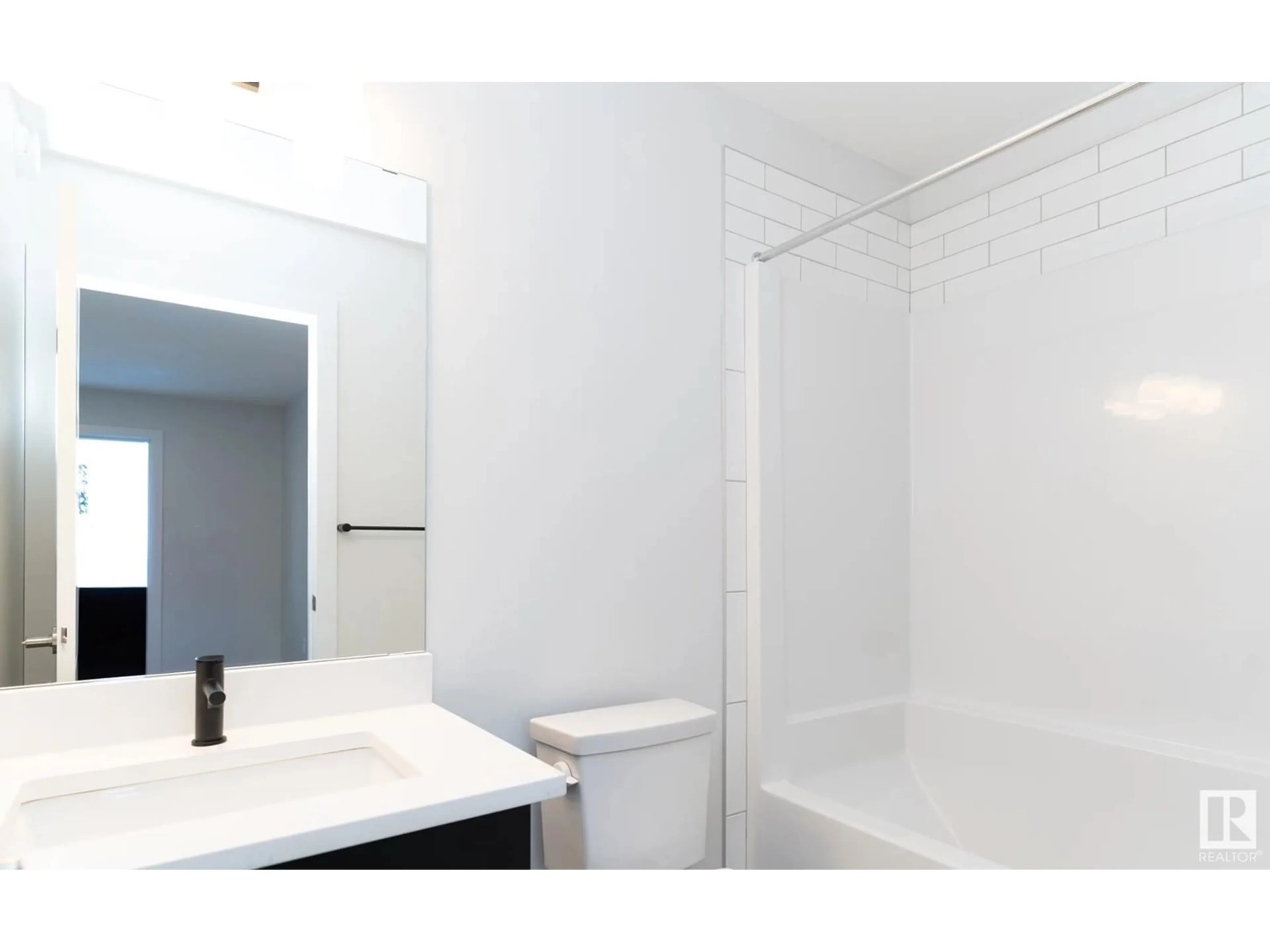 Standard bathroom, unknown for 6122 CARR RD, Edmonton Alberta T5E6Y4