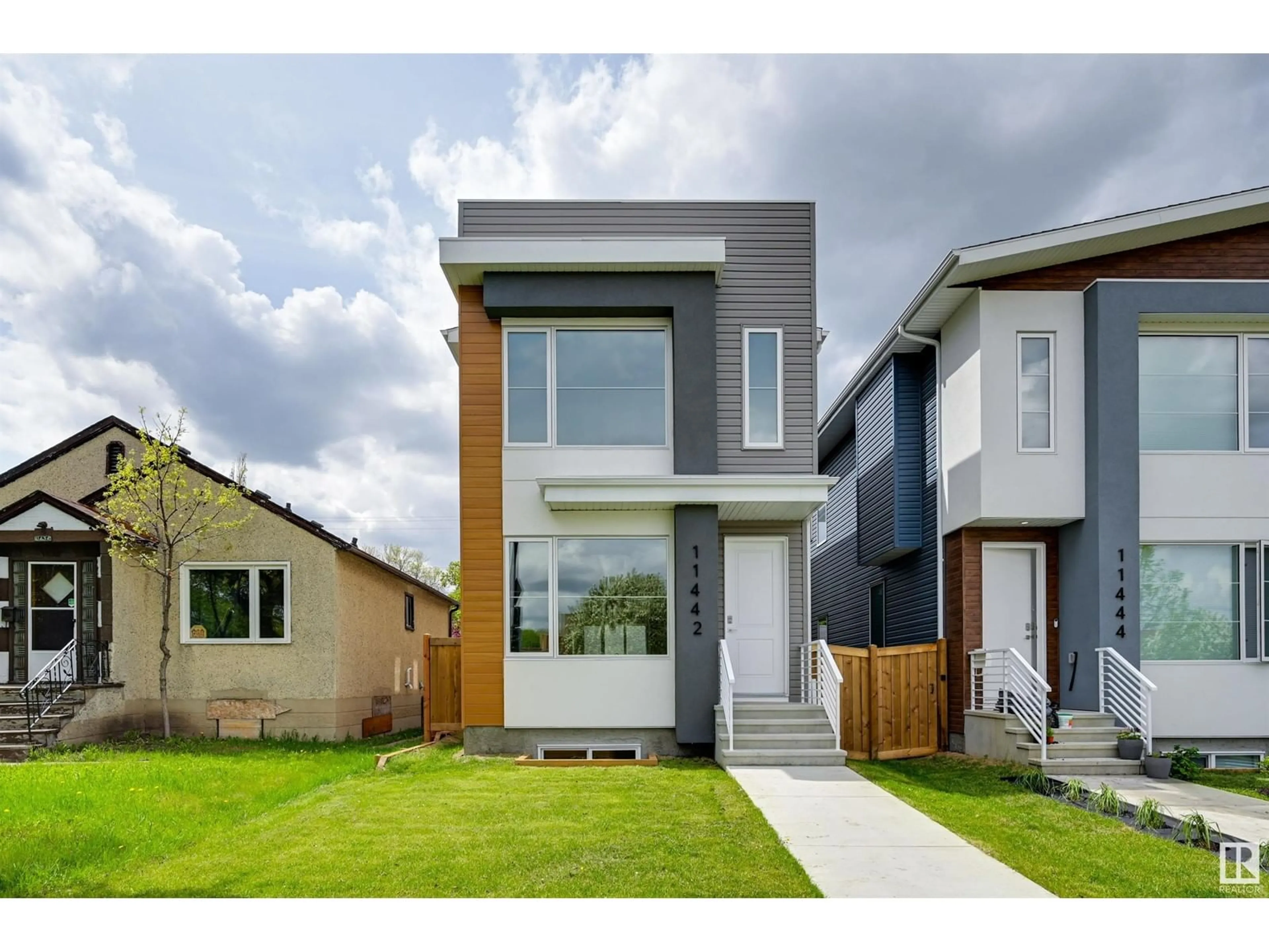 Home with brick exterior material, street for 11442 70 ST, Edmonton Alberta T5B1T4