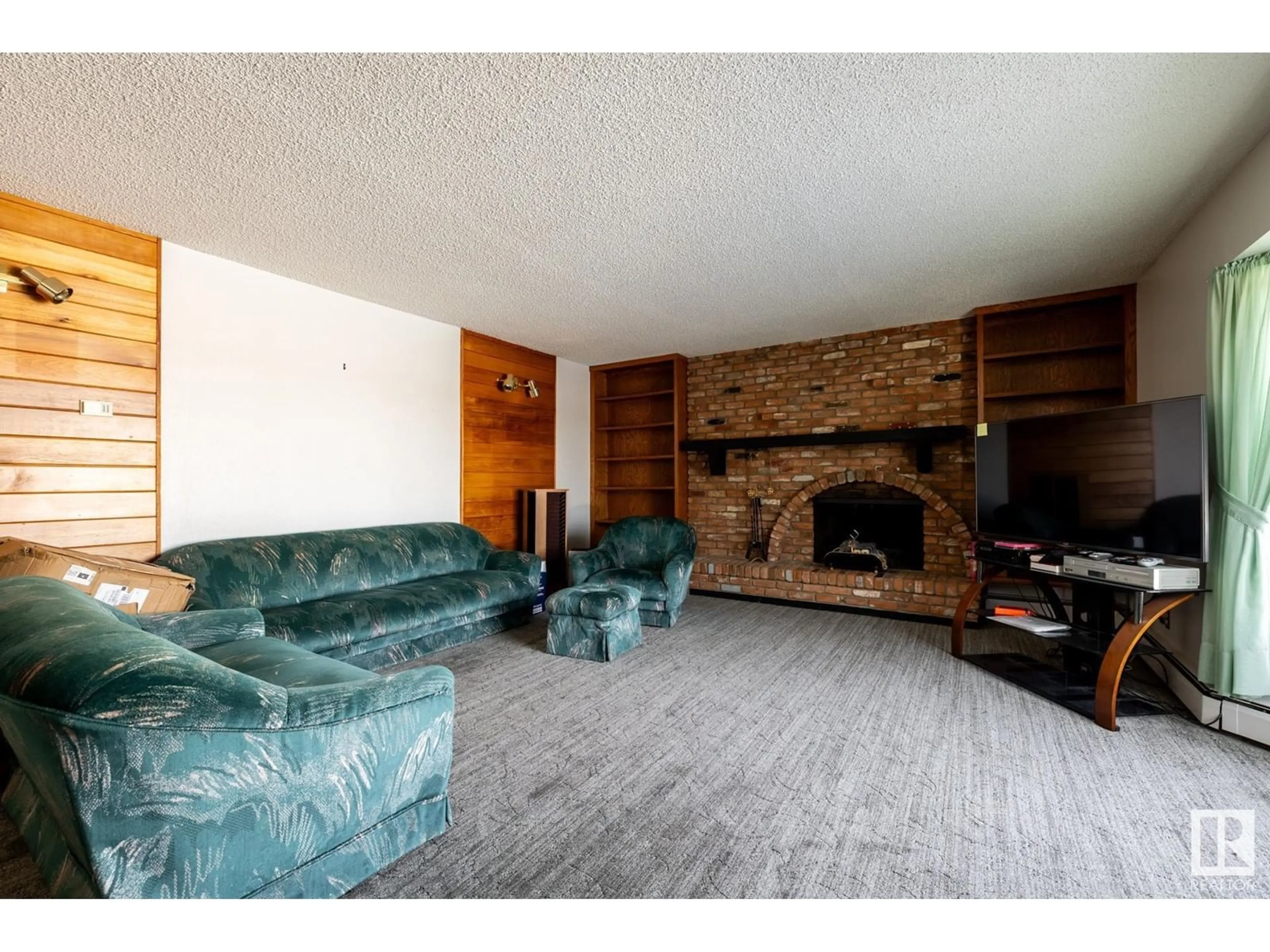 Living room with furniture, unknown for 73 52112 RGE ROAD 222, Rural Strathcona County Alberta T8C1H6