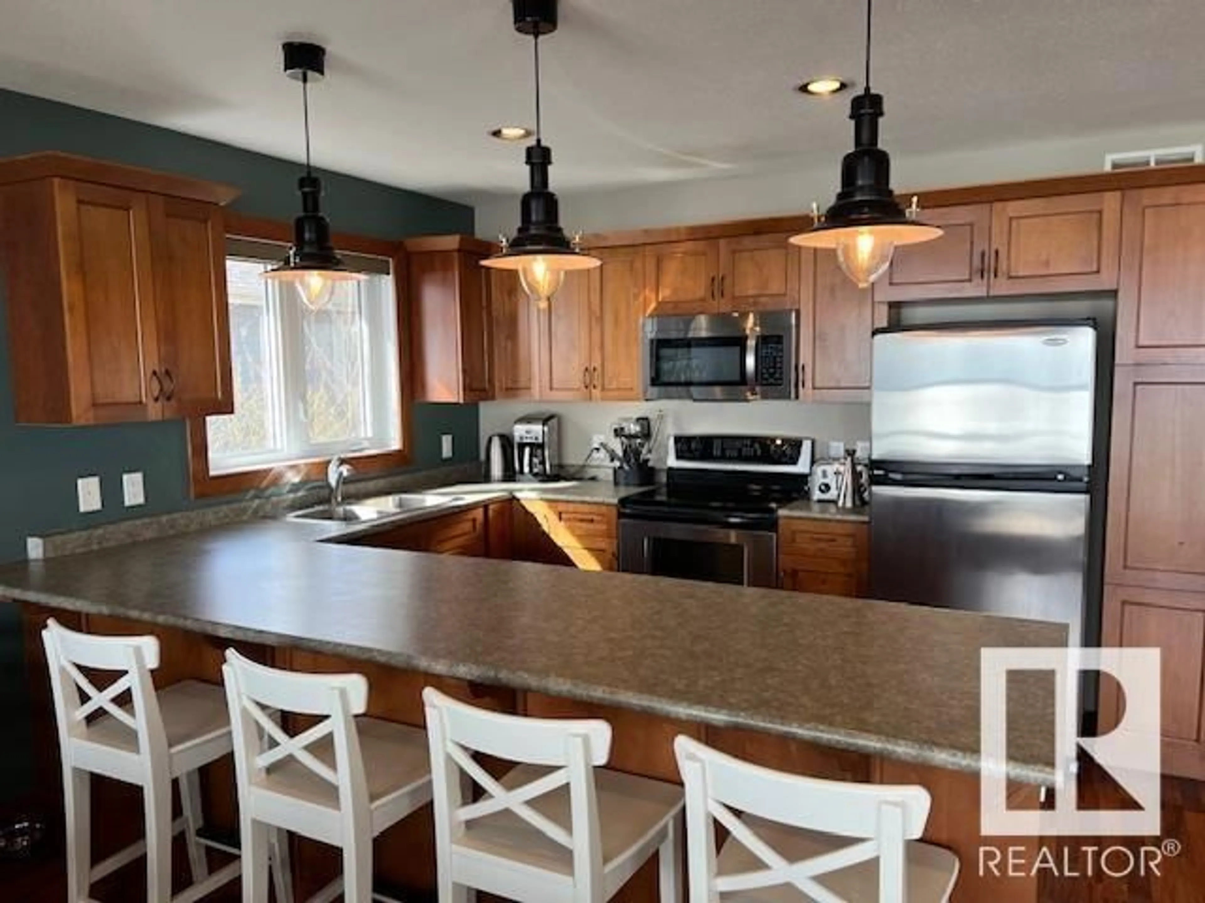 Open concept kitchen, unknown for 65 55101 STE. ANNE TR, Rural Lac Ste. Anne County Alberta T0E1A0
