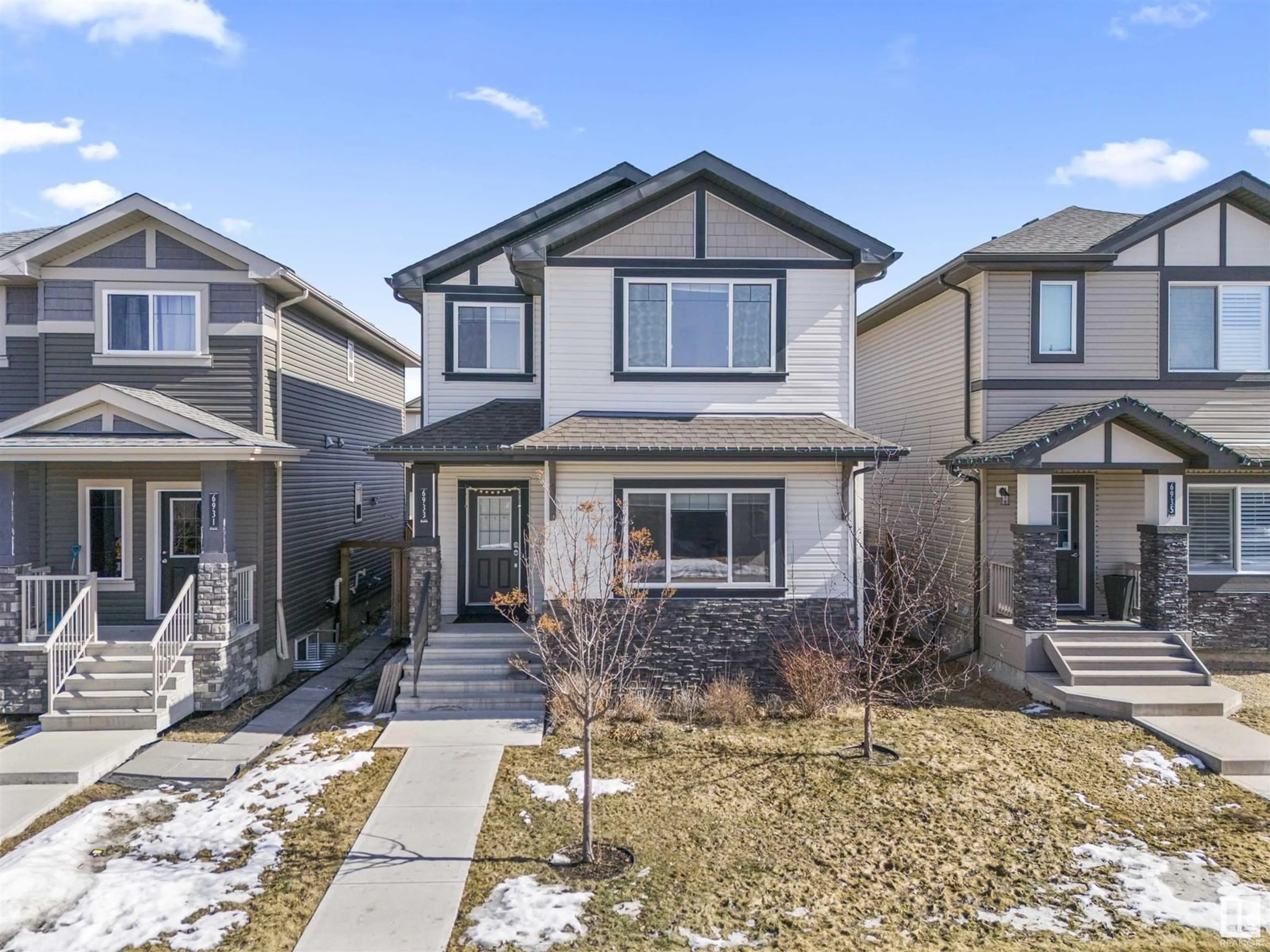 Home with vinyl exterior material, street for SW - 6933 CARDINAL WD, Edmonton Alberta T6W2Y3