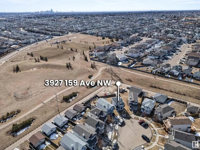 3927 159 AV NW, Edmonton 4