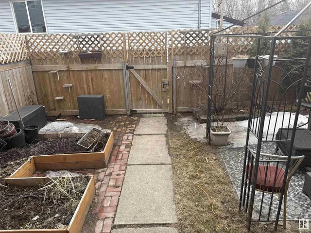 #2 12132 122 ST NW, Edmonton 3