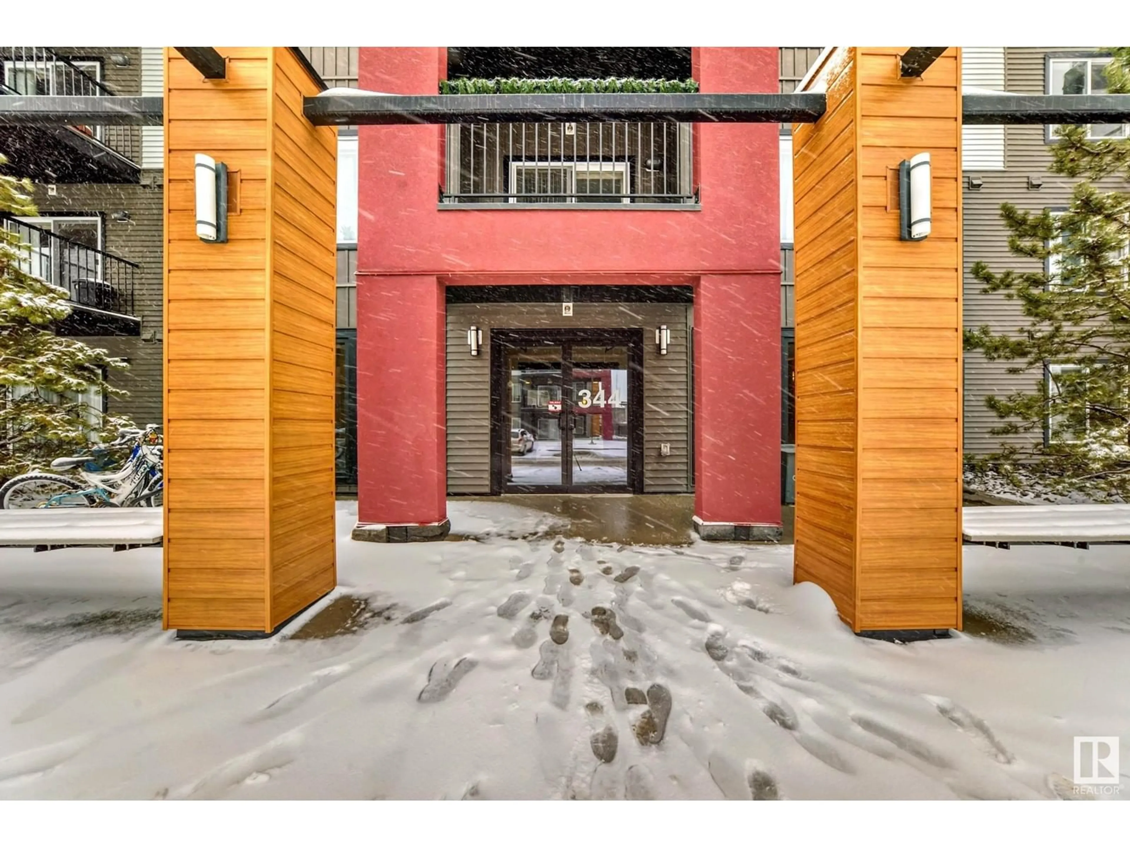 Indoor foyer for 344 - 428 WINDERMERE RD, Edmonton Alberta T6W2P2