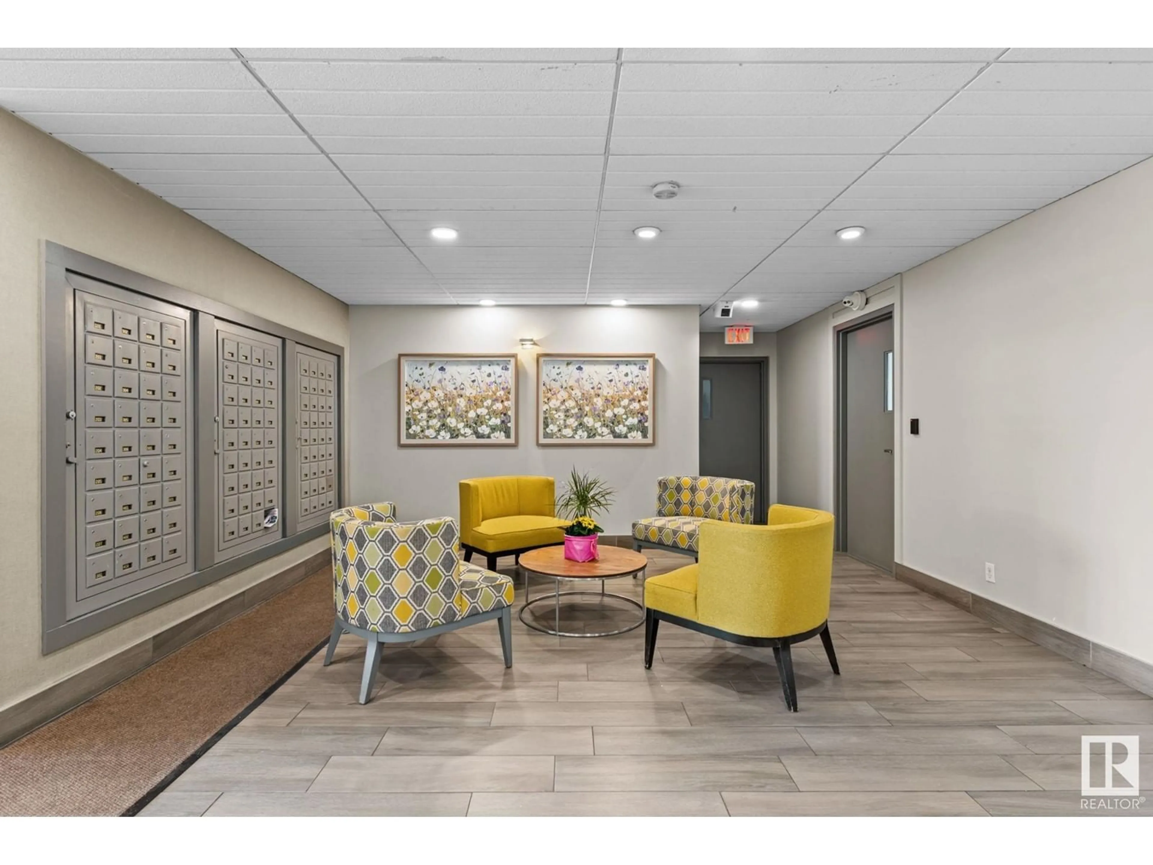 Lobby for #704 - 12121 JASPER AV, Edmonton Alberta T5N3X7